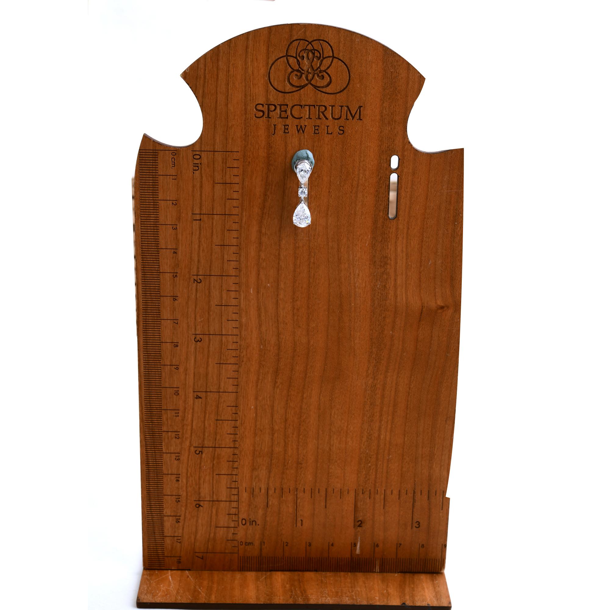 Real 6,17 Karat SI Reinheit HI Farbe Diamant-Ohrringe 18 Karat Weißgold Ohrhänger im Zustand „Neu“ im Angebot in Diera, Dubai