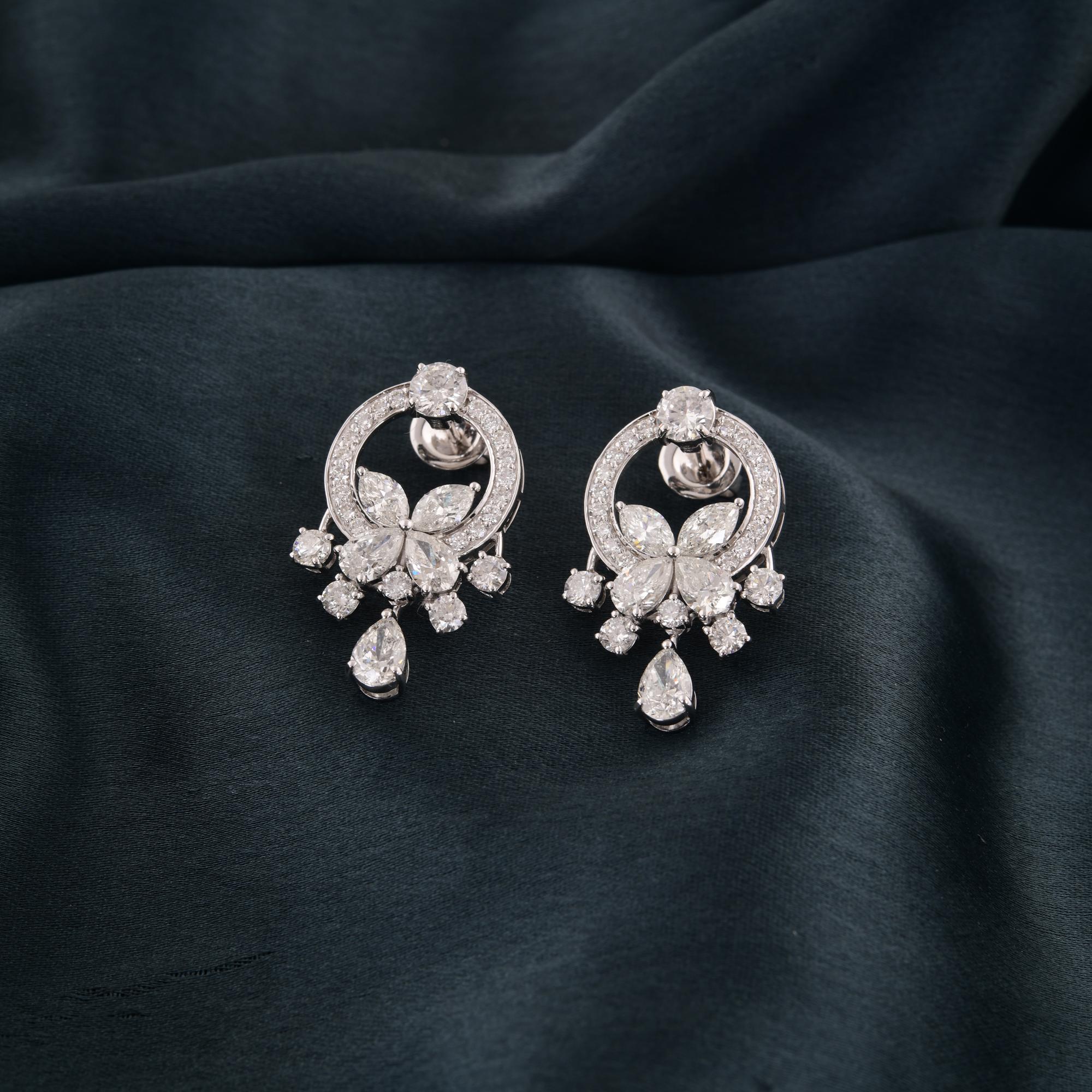Real 6.43 Carat SI Clarity HI Color Diamond Dangle Earrings 18 Karat White Gold In New Condition For Sale In Diera, Dubai