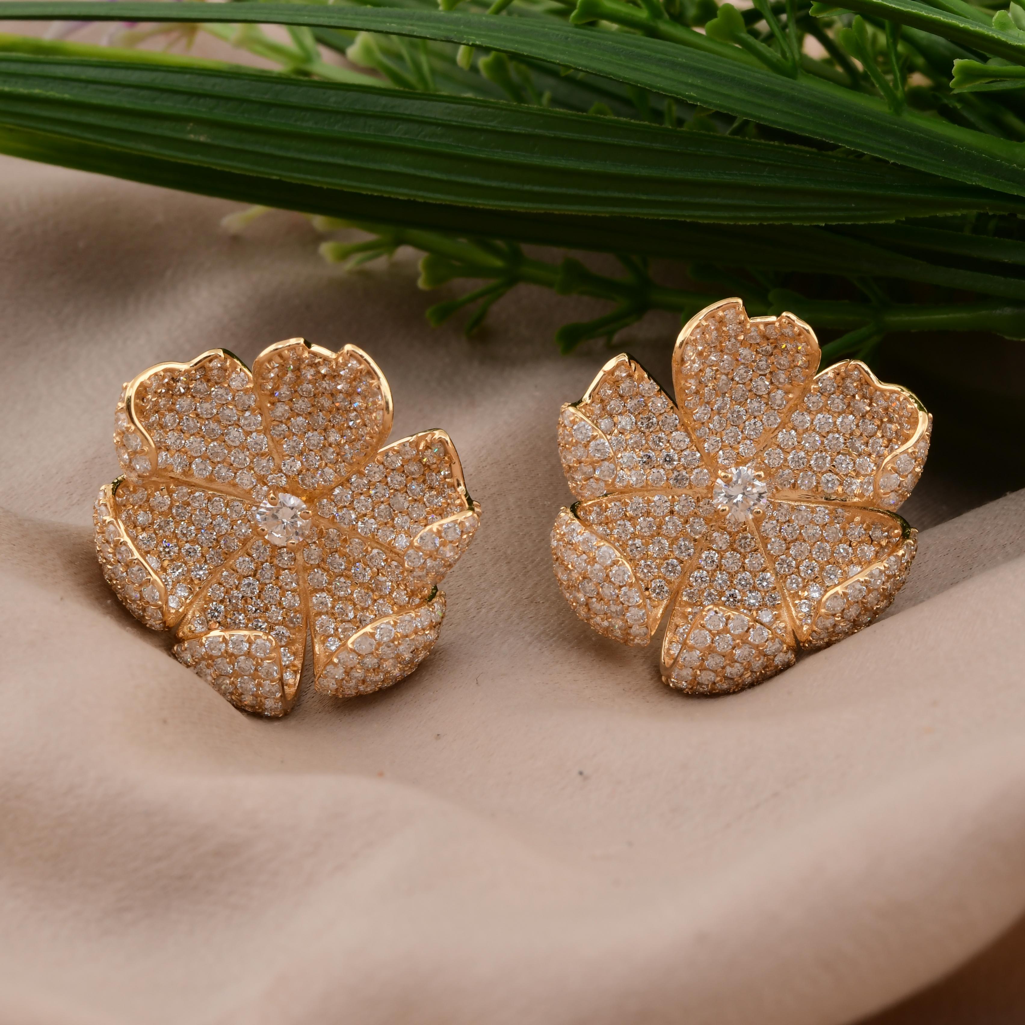 Boucles d'oreilles fleur en or jaune 18 carats avec diamants ronds de 7,42 carats SI/H Neuf - En vente à Diera, Dubai