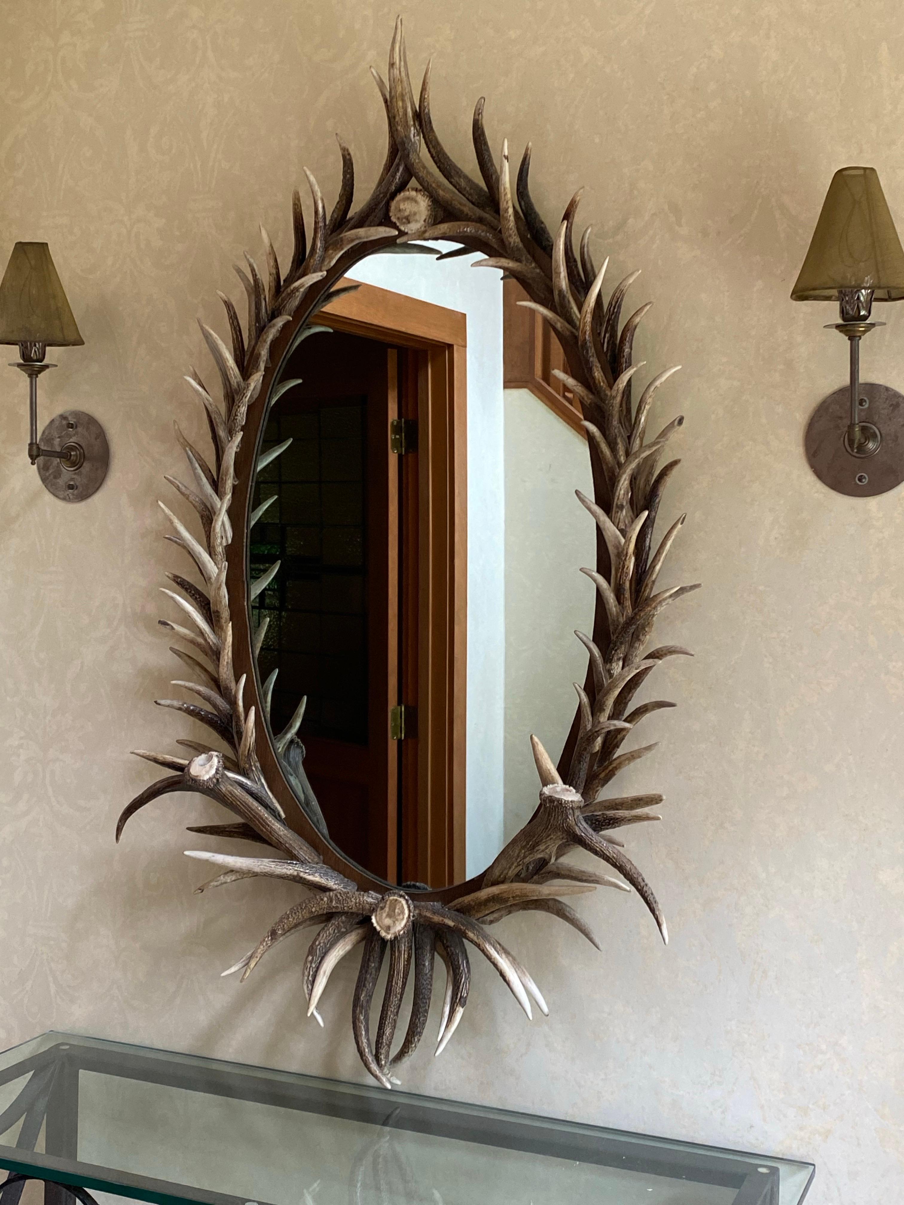 Real Antler Mirror in Oval Shape, Late 20th Century In Good Condition For Sale In Southampton, NY