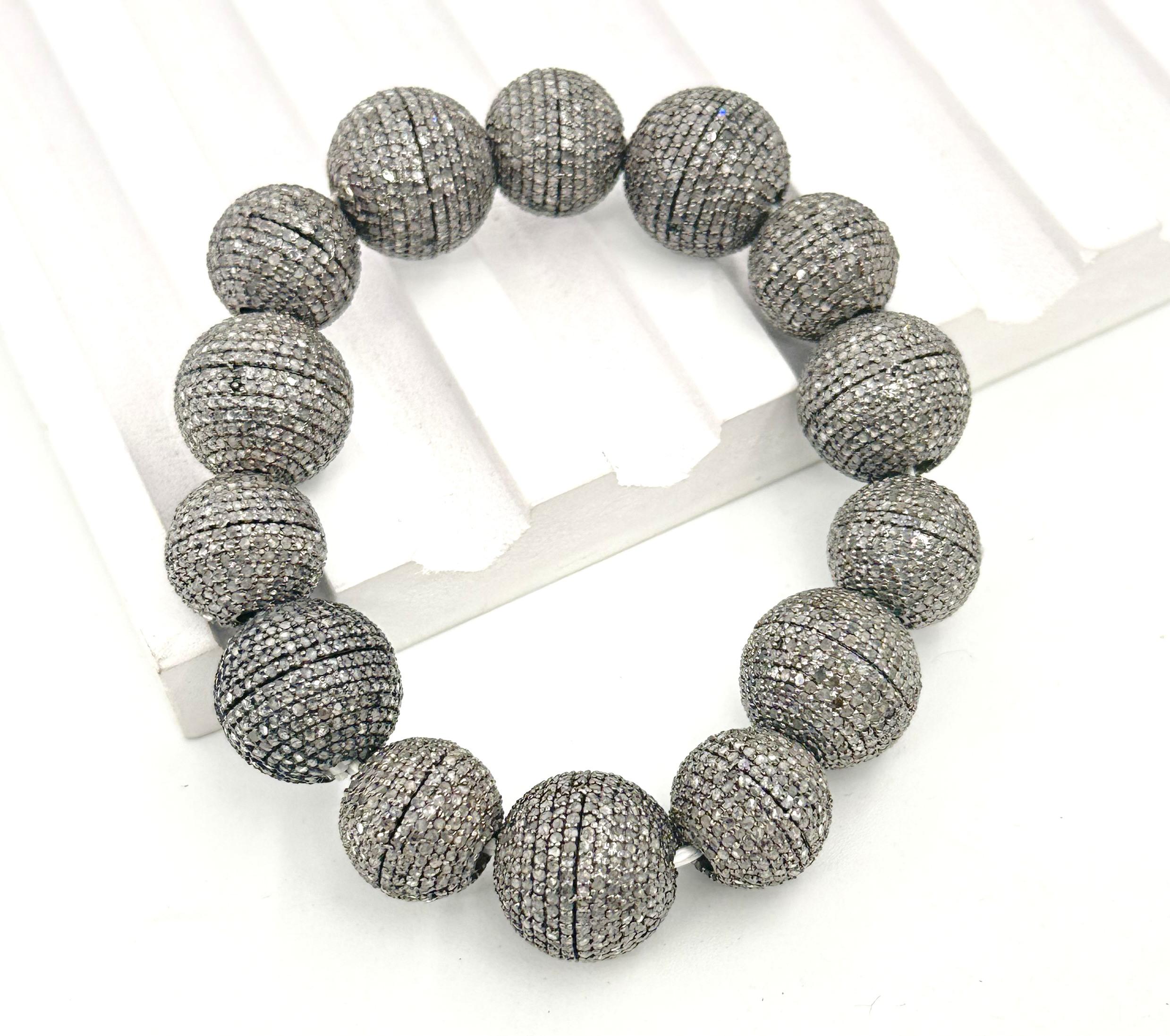 Pulsera de bolas de plata de ley oxidada con pavé de diamantes de primera clase estilo 2 Art Nouveau en venta