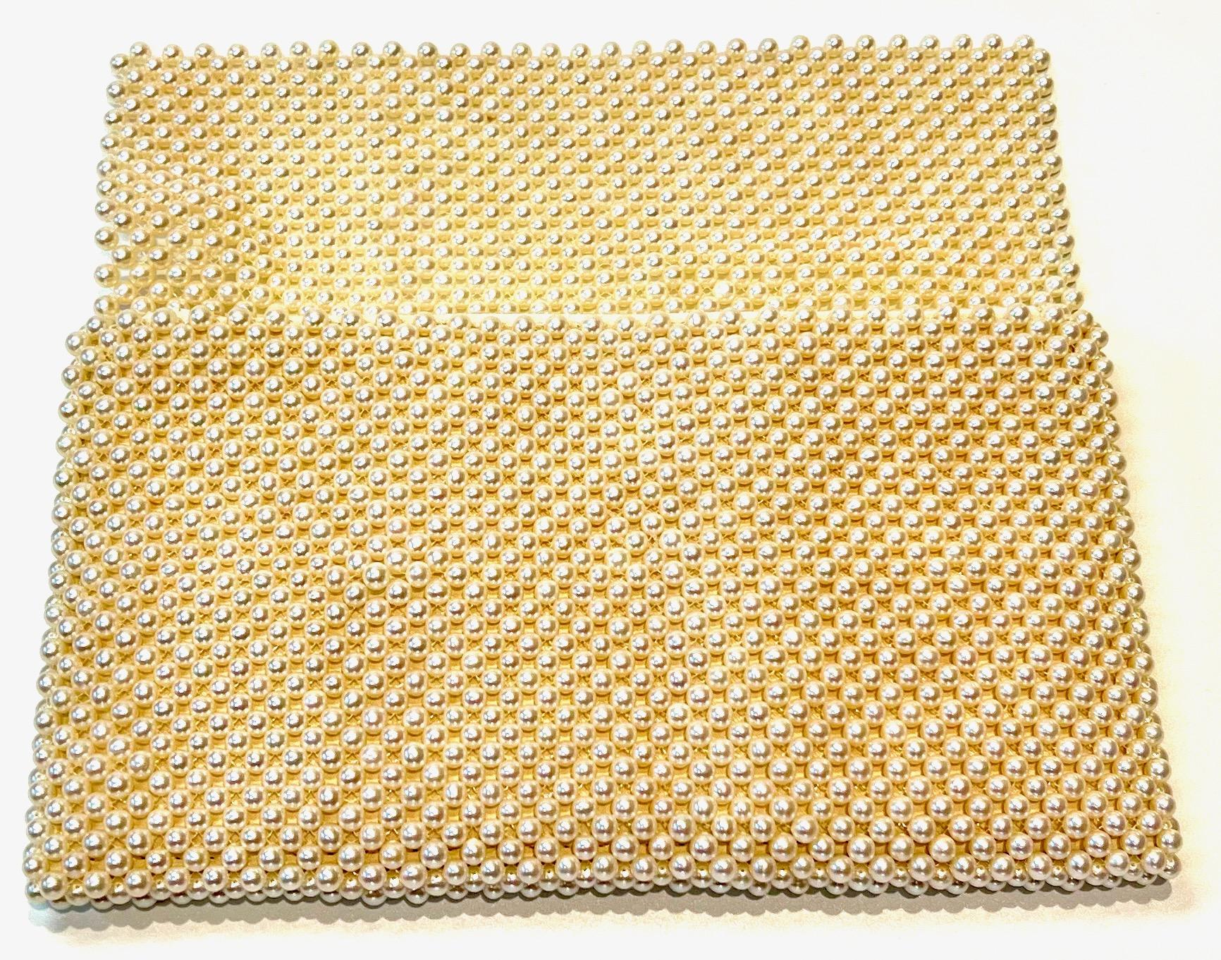 Real Cultured Pearls Clutch Silk In Excellent Condition For Sale In Carlsbad, CA