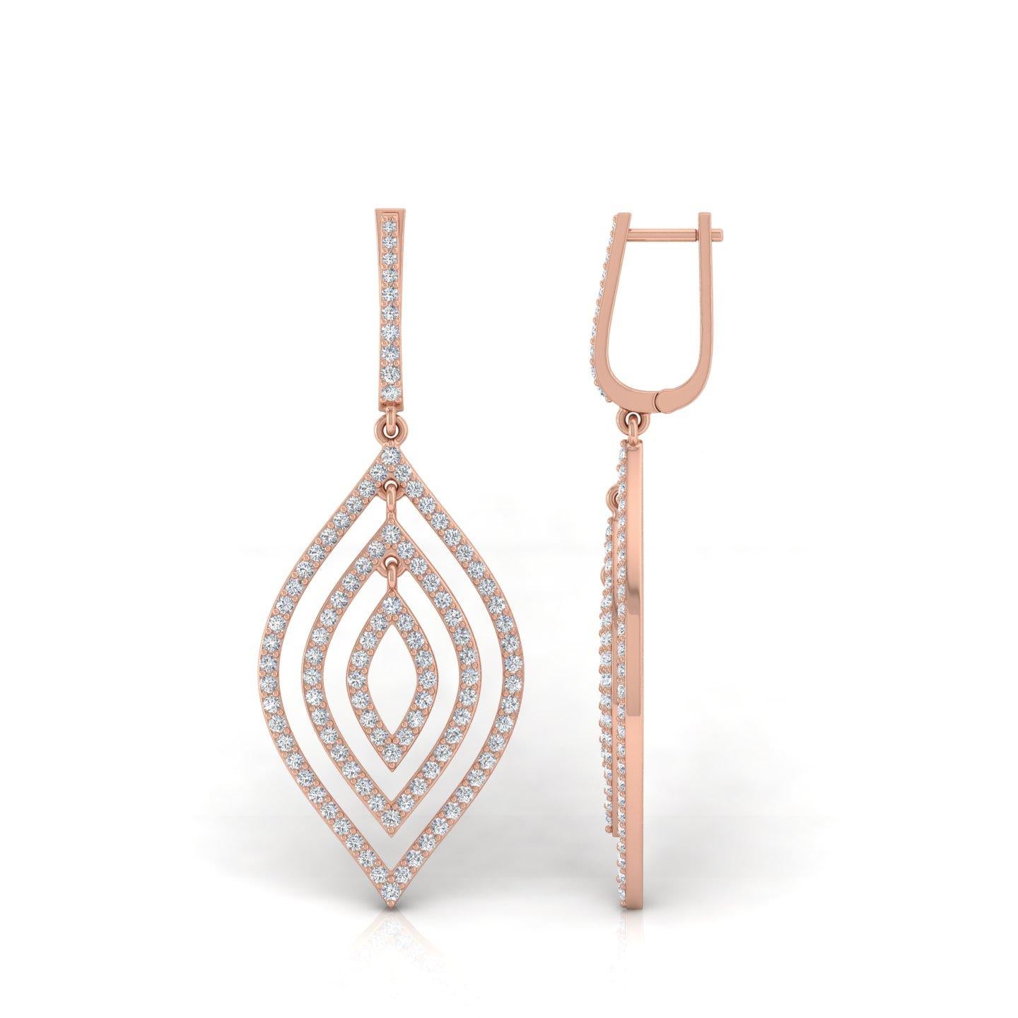 Pendientes colgantes con triple marquesa de diamantes auténticos en oro rosa de 10k en Nuevo estado para la venta en Diera, Dubai