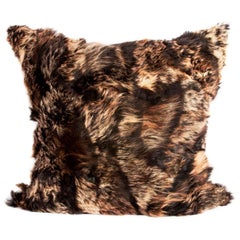 Reales echtes Pelzkissen, braun Truffle Brown, authentisches Toscana Schafsfell