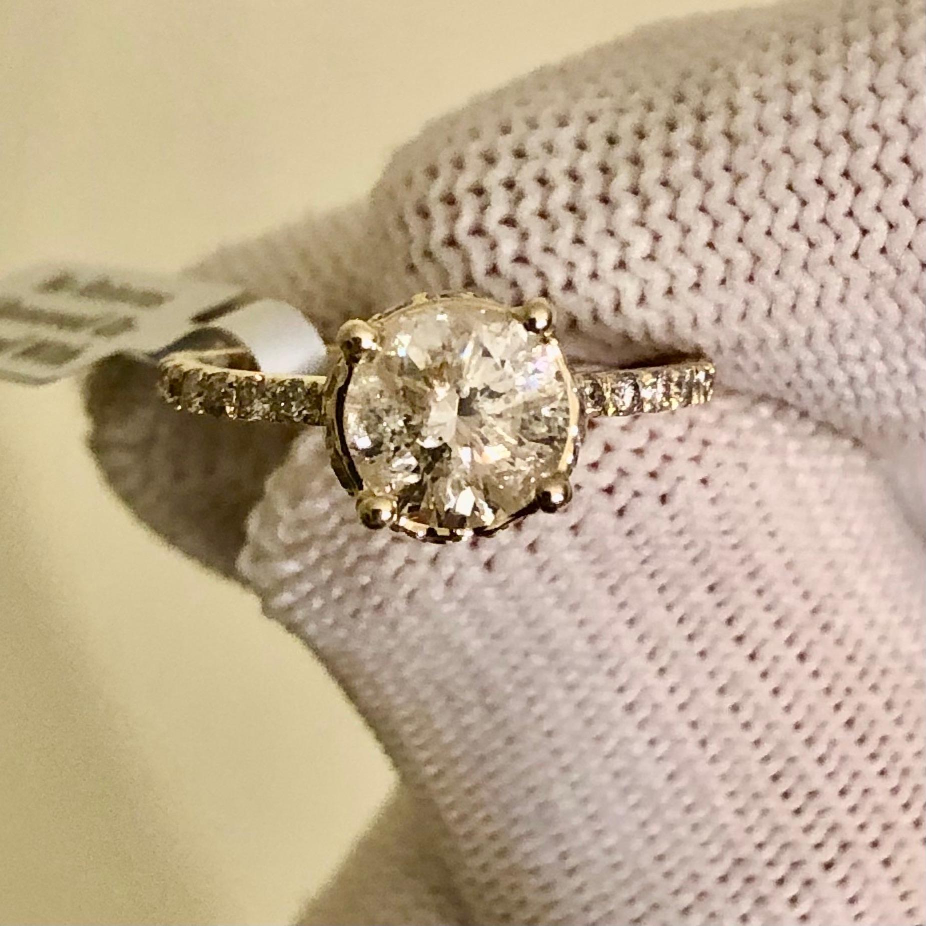 Bague de fiançailles en or 14 carats avec diamant rond solitaire de 2 carats Ct 1 véritable naturel Neuf à New York, NY