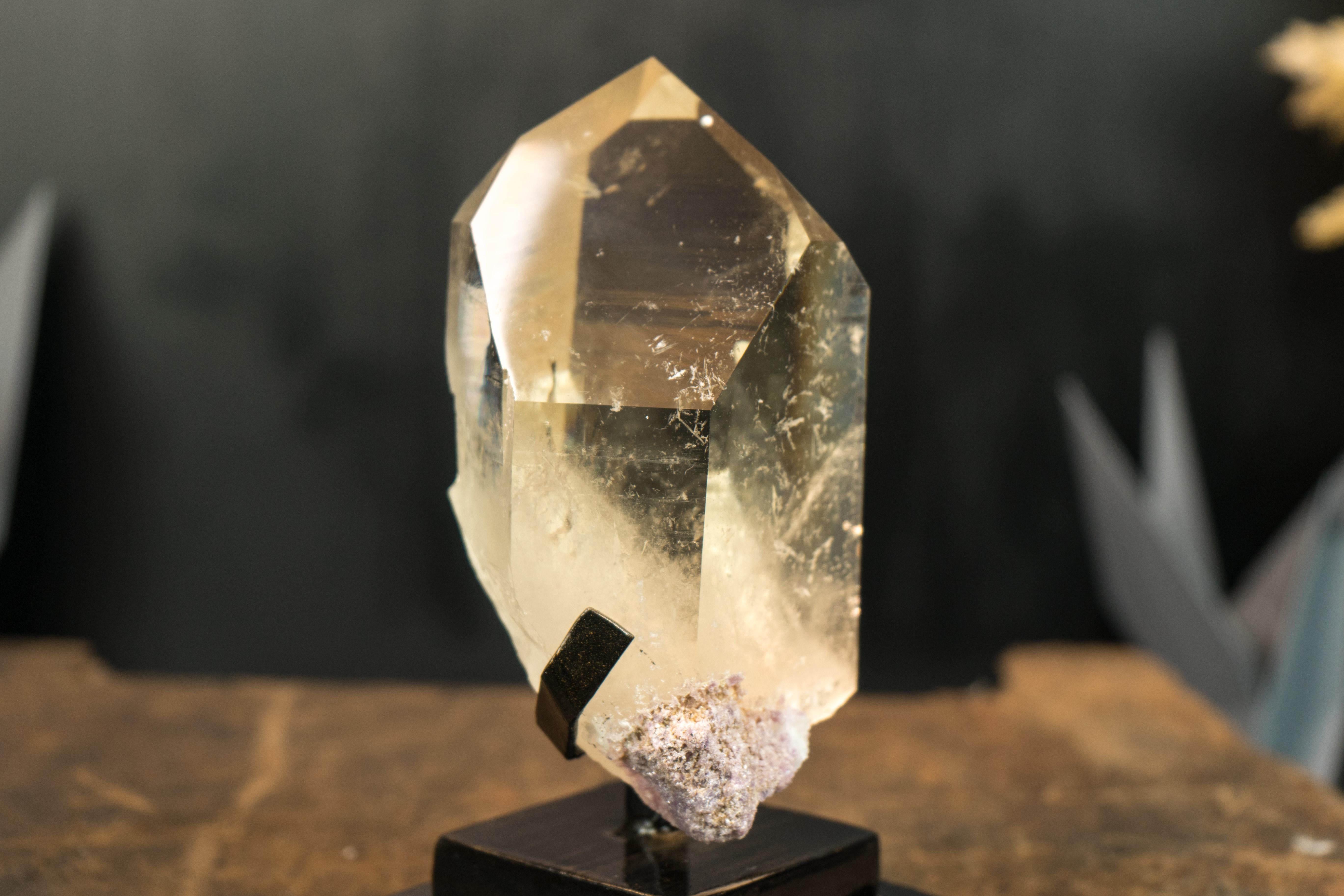 Real Natural Raw Lemurian Citrine, Light-Yellow Citrine on Feldspar Matrix In New Condition For Sale In Ametista Do Sul, BR