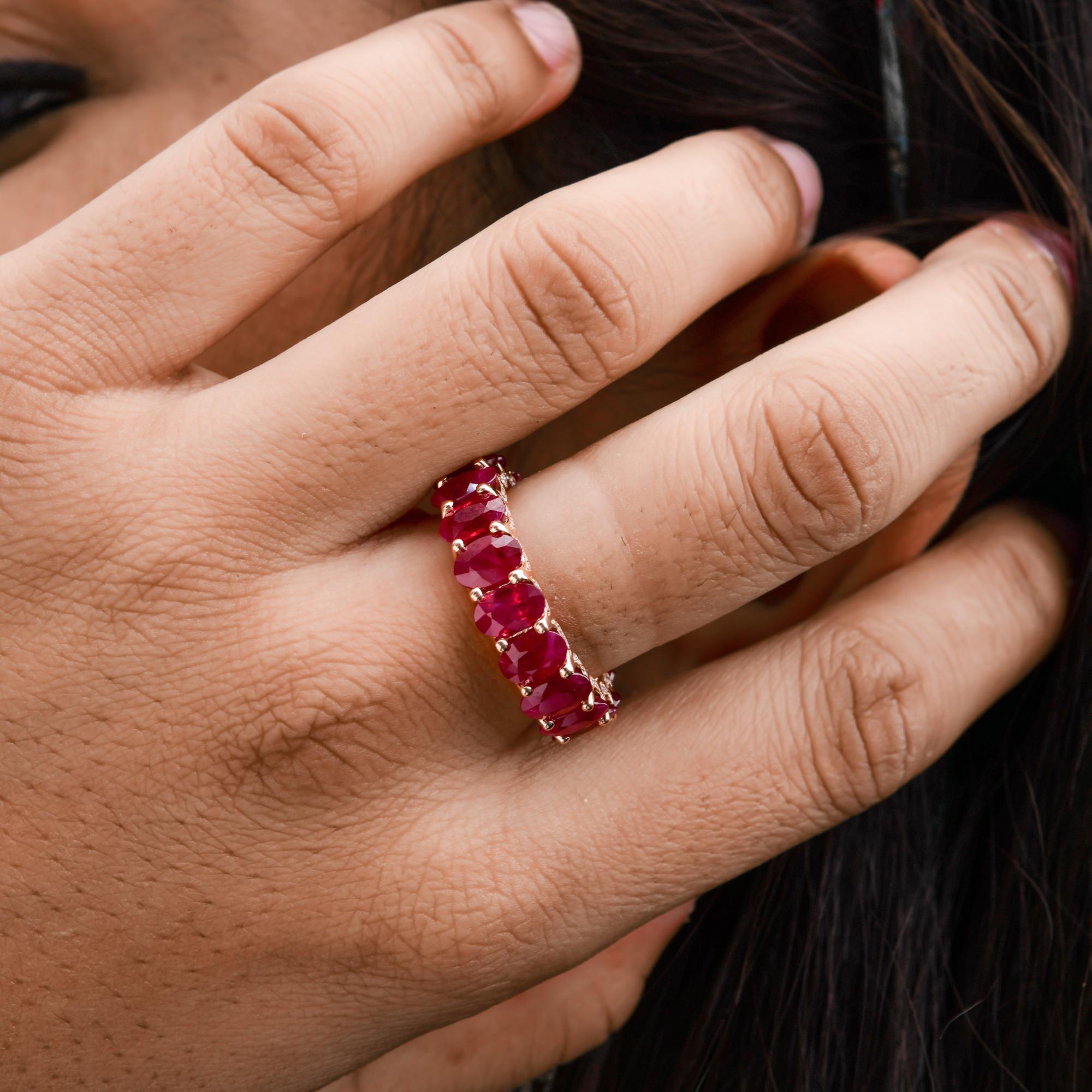 Real Oval Ruby Gemstone Band Ring SI Clarity HI Color Diamond 14 Karat Rose Gold In New Condition For Sale In Diera, Dubai