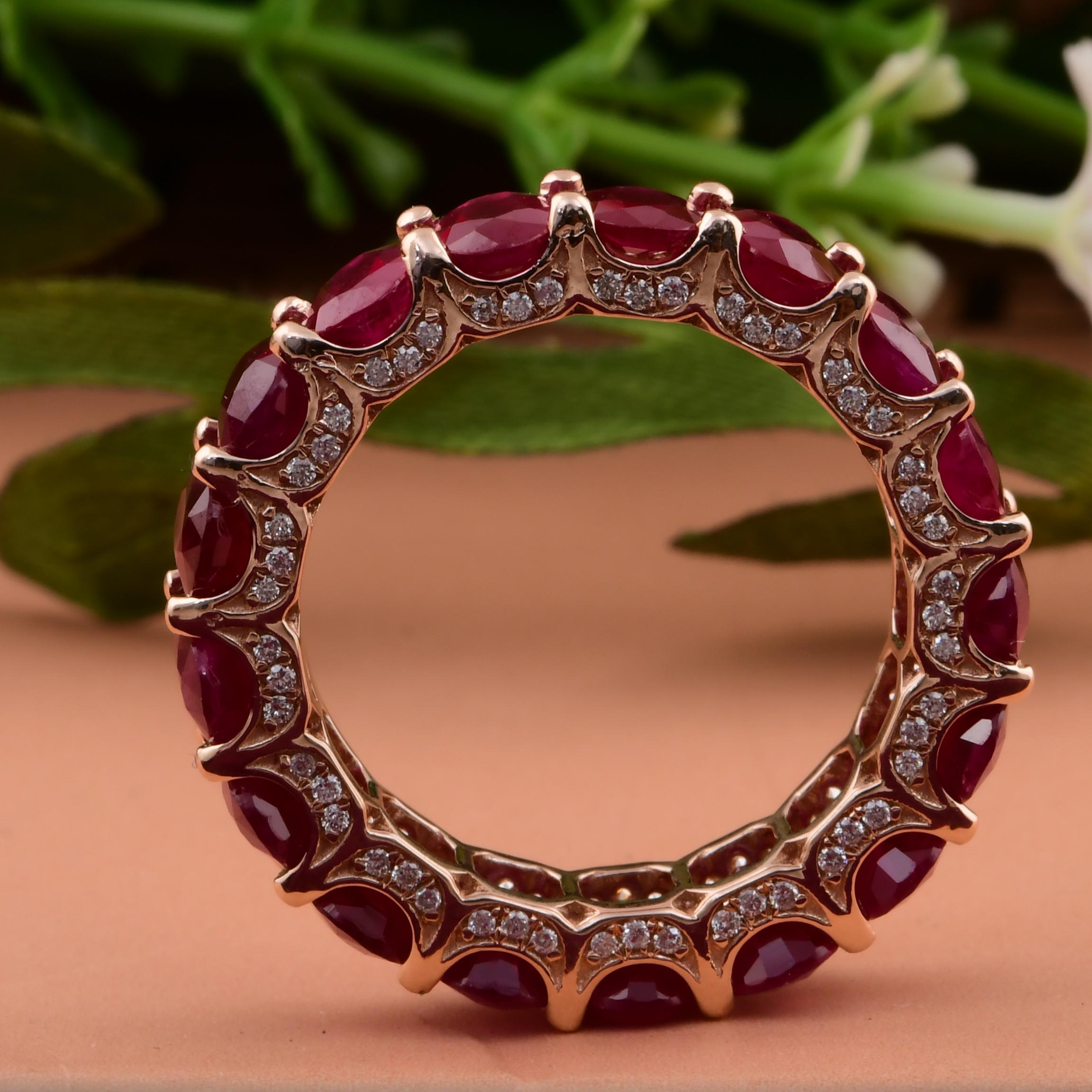 Real Oval Ruby Gemstone Band Ring SI Clarity HI Color Diamond 14 Karat Rose Gold For Sale 2