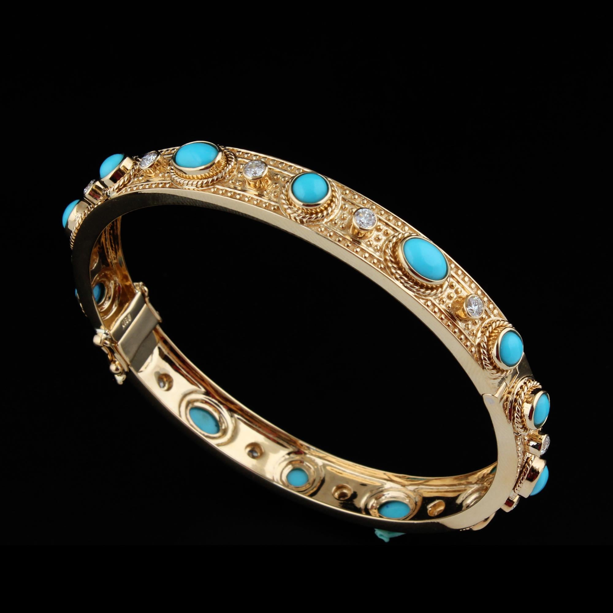 Taille ovale Bracelet en or jaune 14 carats massif avec véritables turquoises ovales et diamants en vente