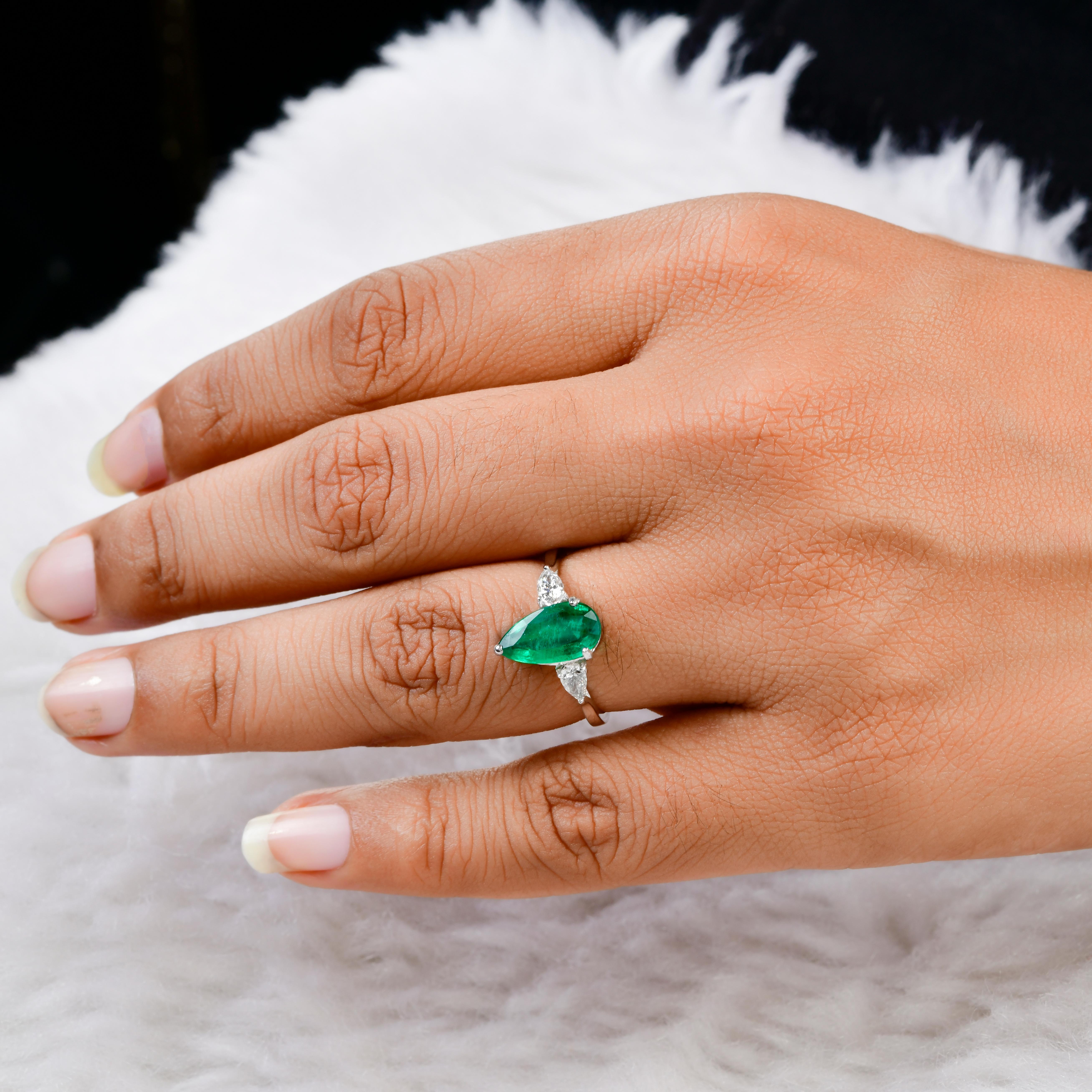 Women's Real Pear Zambian Emerald Gemstone Ring Diamond 18 Karat White Gold Fine Jewelry For Sale