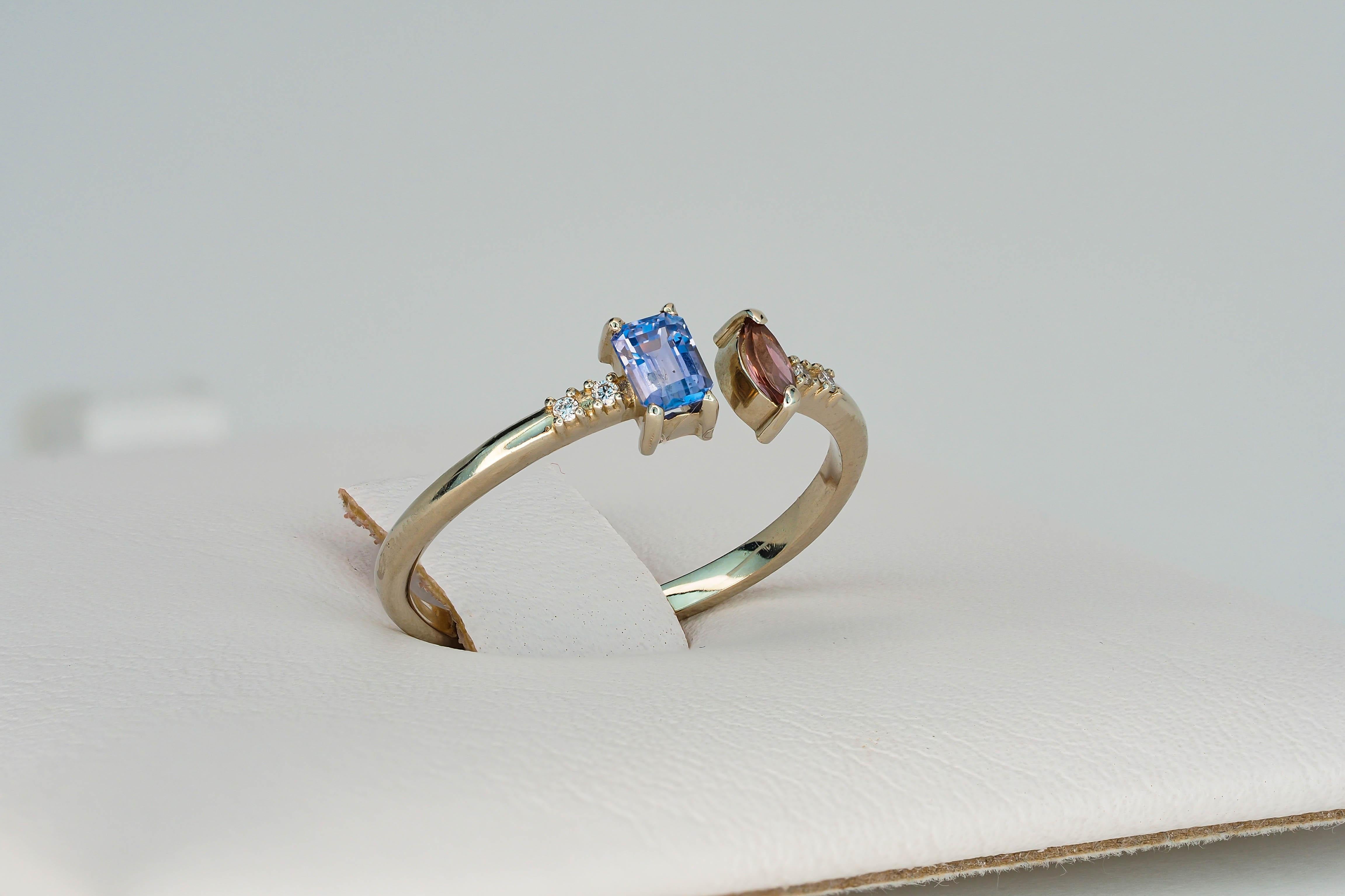 Modern Real sapphire 14k gold ring.  For Sale