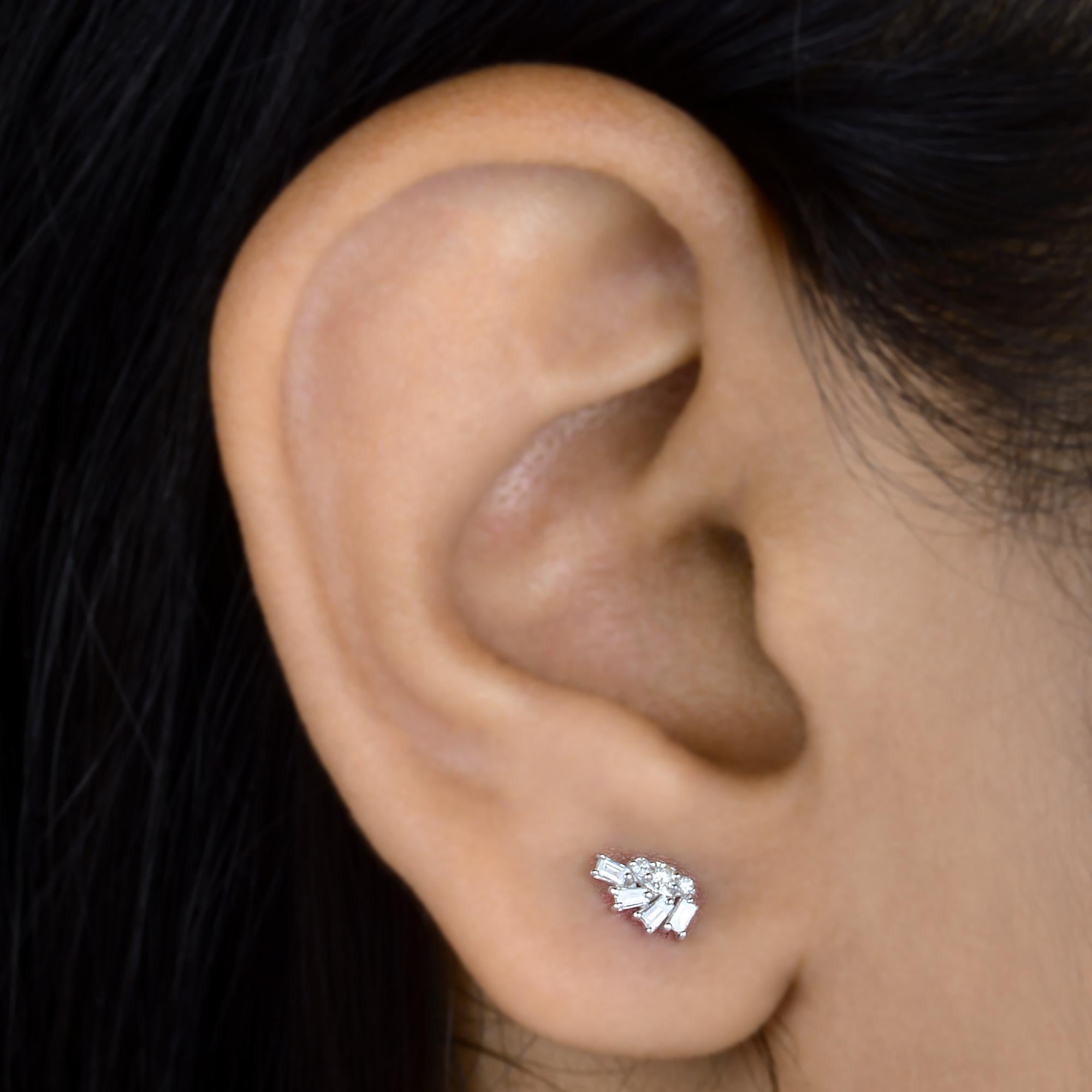 Modern Real SI Clarity HI Color Baguette Round Diamond Stud Earrings 10 Kt White Gold For Sale