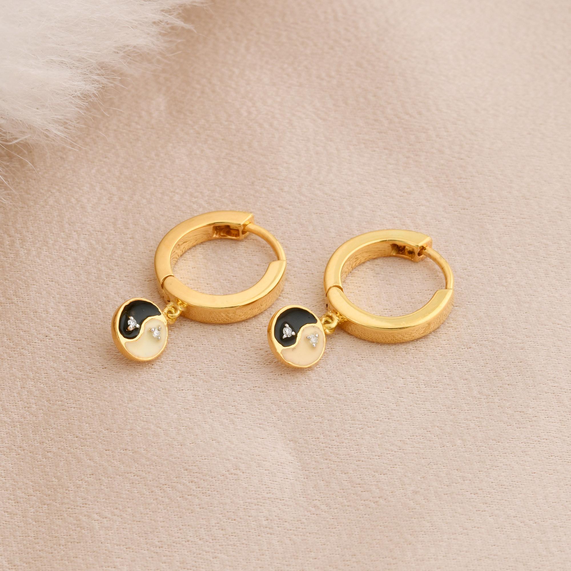 Women's Real SI Clarity HI Color Diamond Yin Yang Hoop Earrings 14k Yellow Gold Jewelry For Sale