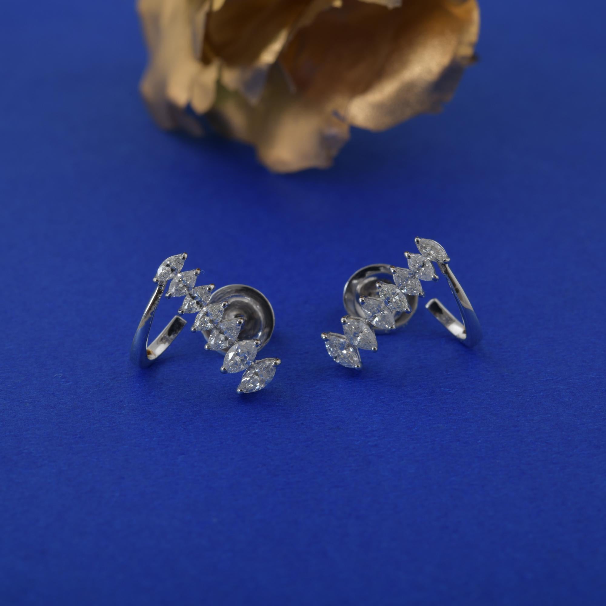 Diese exquisiten Ohrringe sind aus 14-karätigem Gold gegossen und mit 0,82 Karat funkelnden Diamanten besetzt.

FOLLOW SPECTRUM JEWELS Storefront, um die neueste Collection'S und exklusive Stücke zu sehen. Spectrum Jewels ist stolz darauf, ein Top