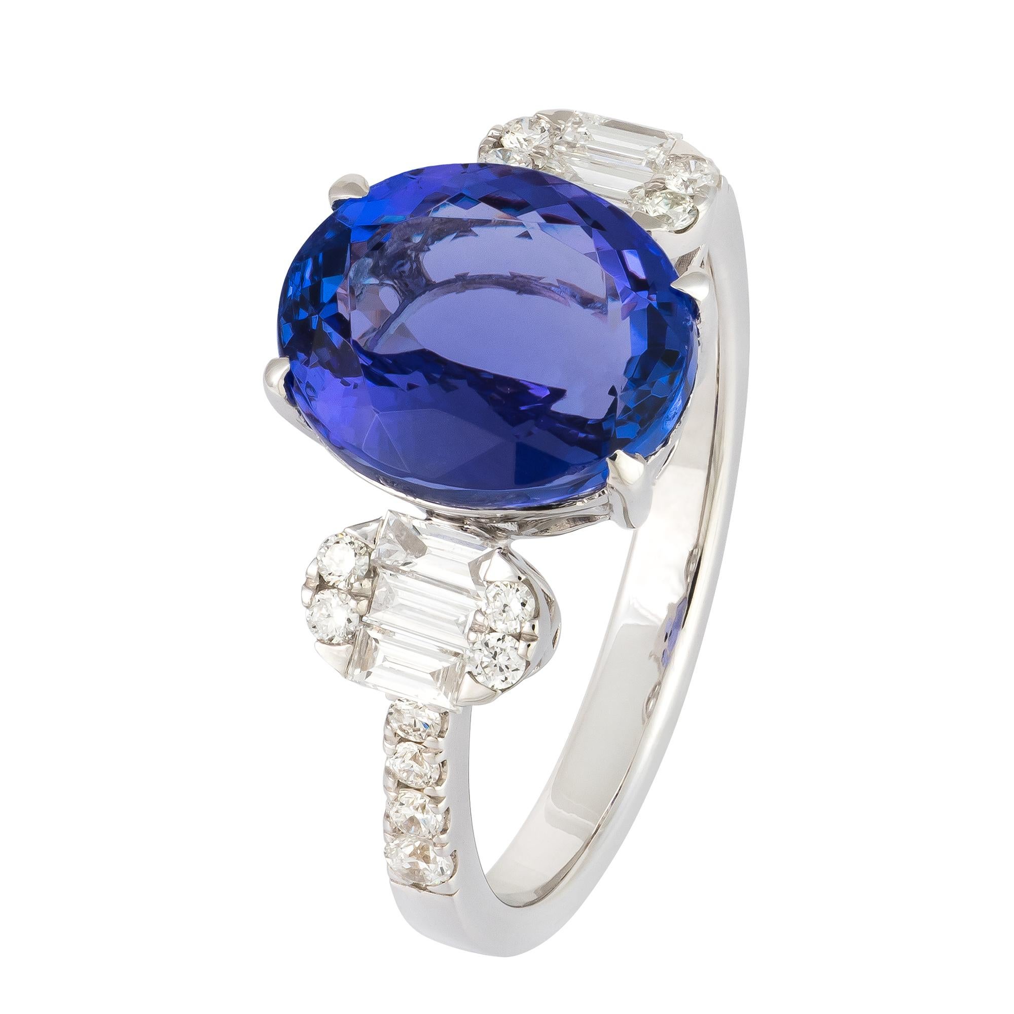 For Sale:  Real Tanzanite White 18K Gold White Diamond Ring for Her 2