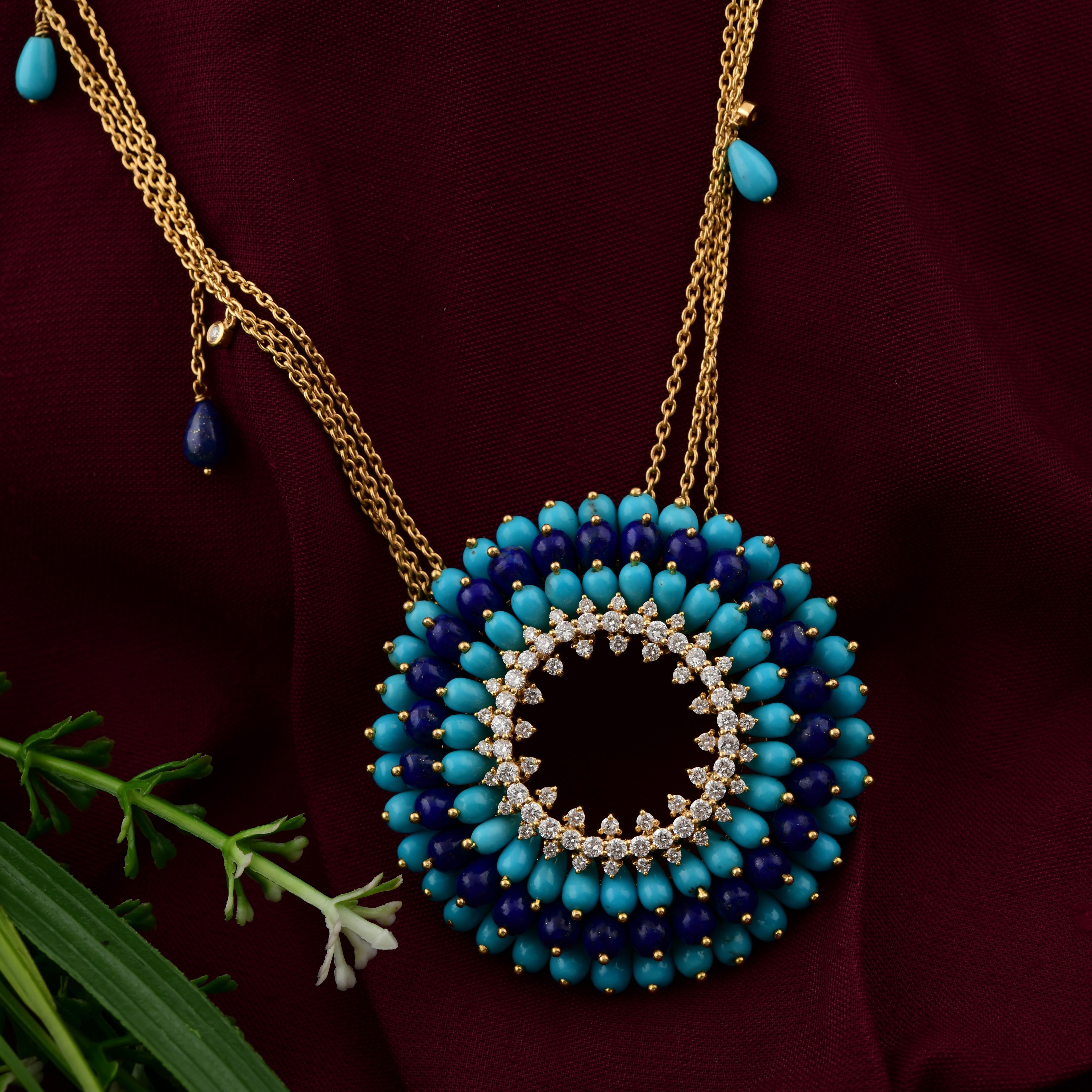Modern Real Turquoise Lapis Gemstone Pendant Necklace SI/H Diamond 18 Karat Yellow Gold For Sale