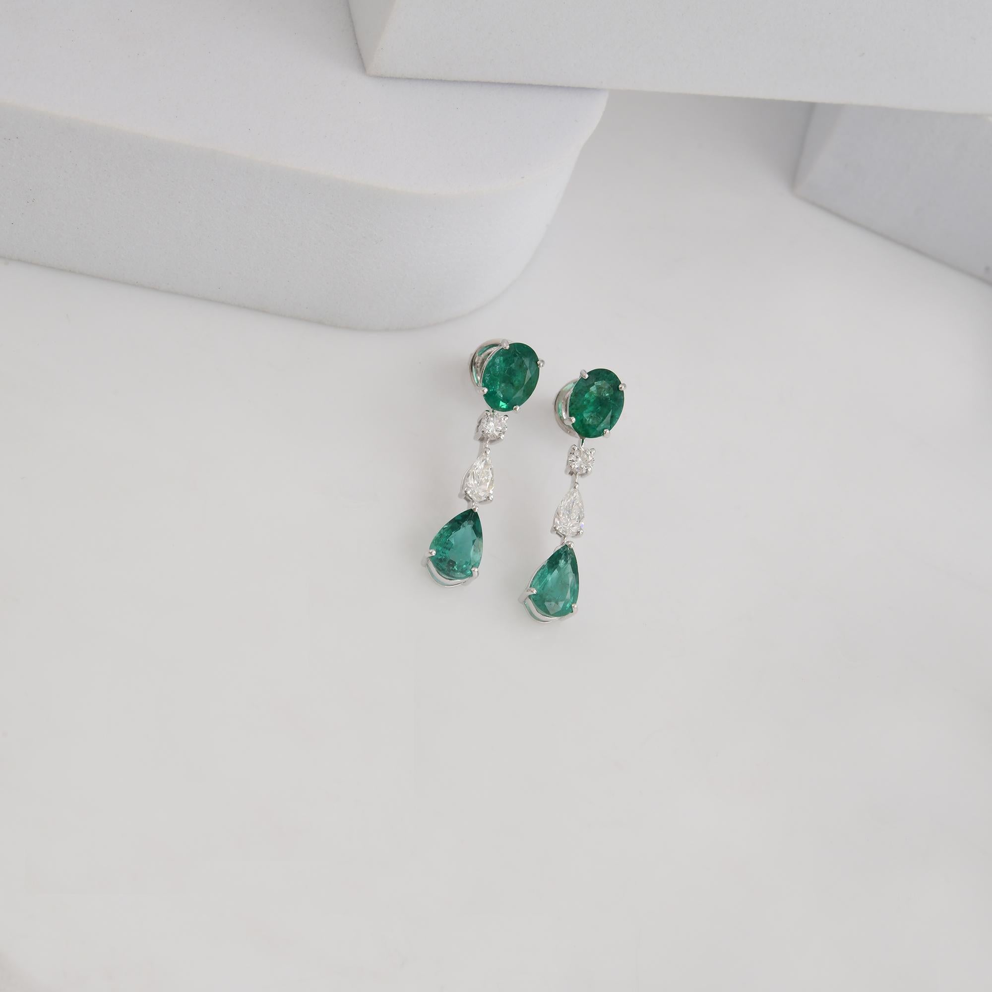 Echte sambische Smaragd- und Diamanttropfenohrringe aus 18k massivem Weißgold im Angebot 1