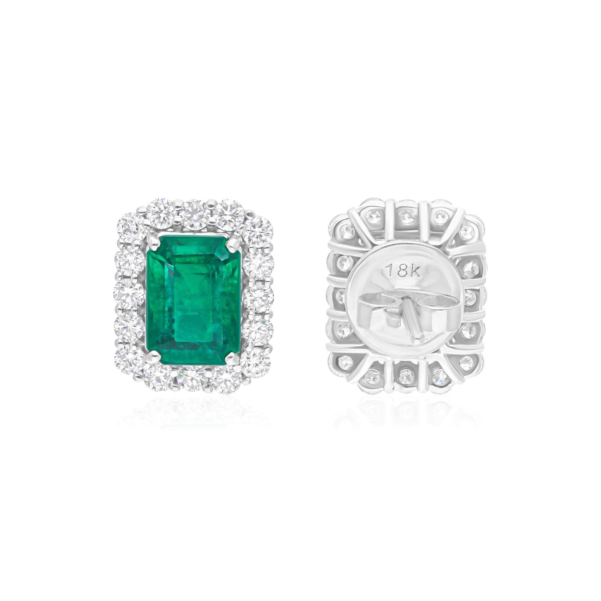 Cast from 18-karat gold, these exquisite earrings are handset with 2.88 carats Zambian emerald gemstone and 0.83 carats of sparkling diamonds.

FOLLOW SPECTRUM JEWELS storefront to view the latest collection & exclusive pieces. Spectrum Jewels is