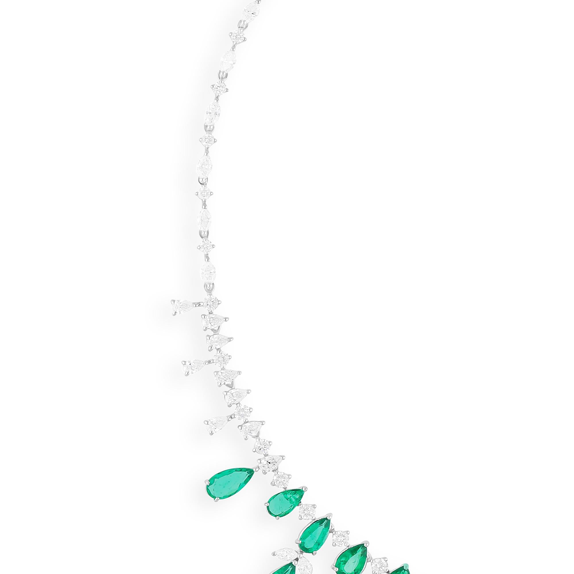 Modern Real Zambian Emerald Gemstone Necklace SI/H Diamond 18 Karat White Gold Jewelry For Sale