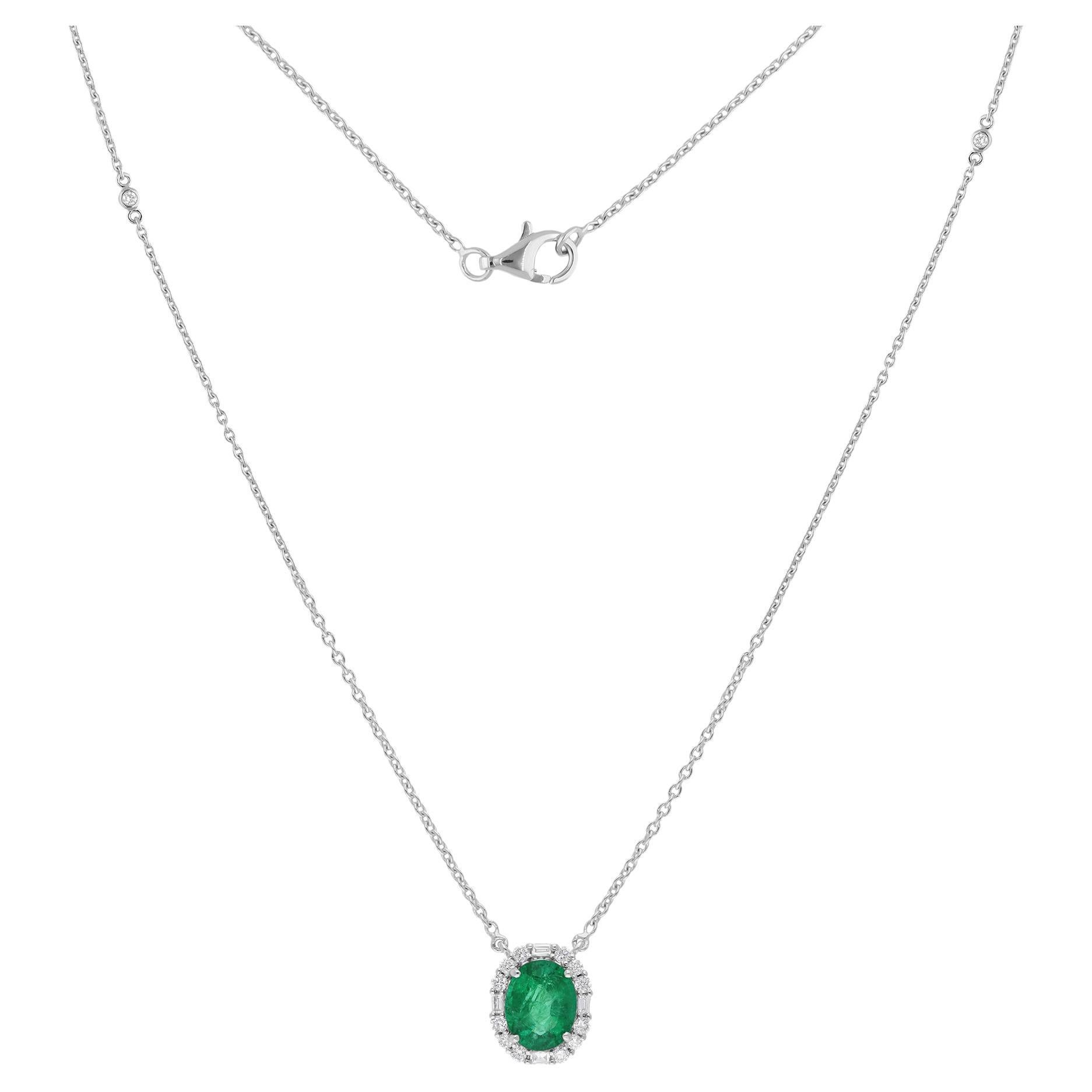 Real Zambian Emerald Gemstone Pendant Necklace SI/H Diamond 18 Karat White Gold