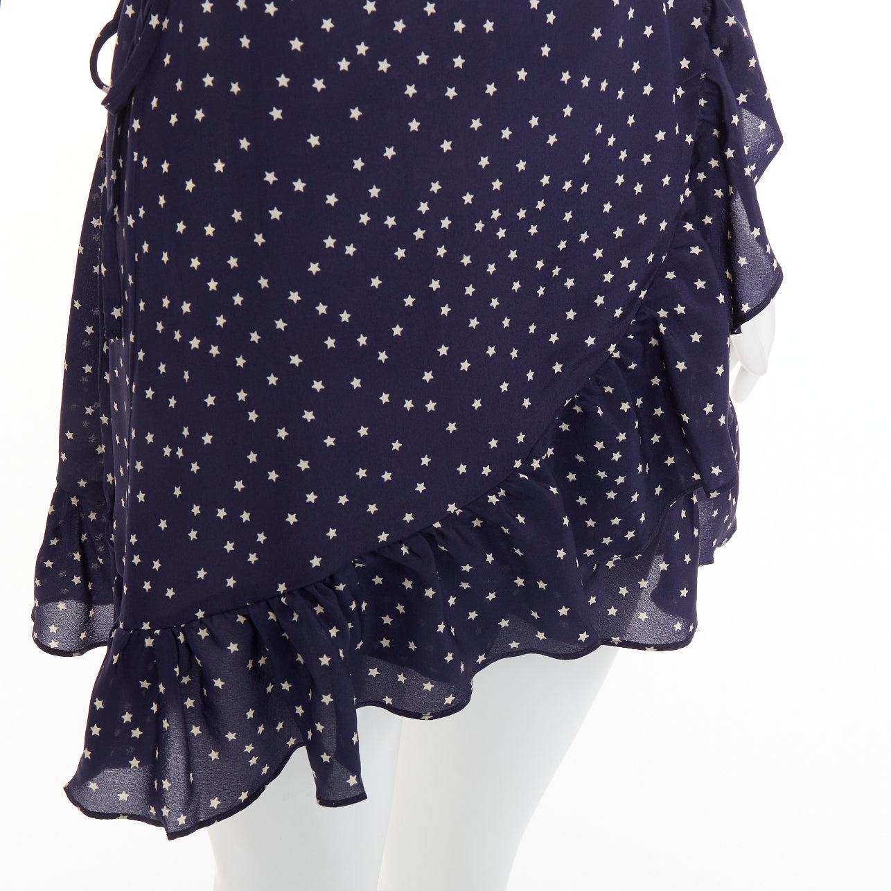 REALISATION Alexandra Minivestido de seda 100% con estampado de estrellas en blanco marino S en venta 2
