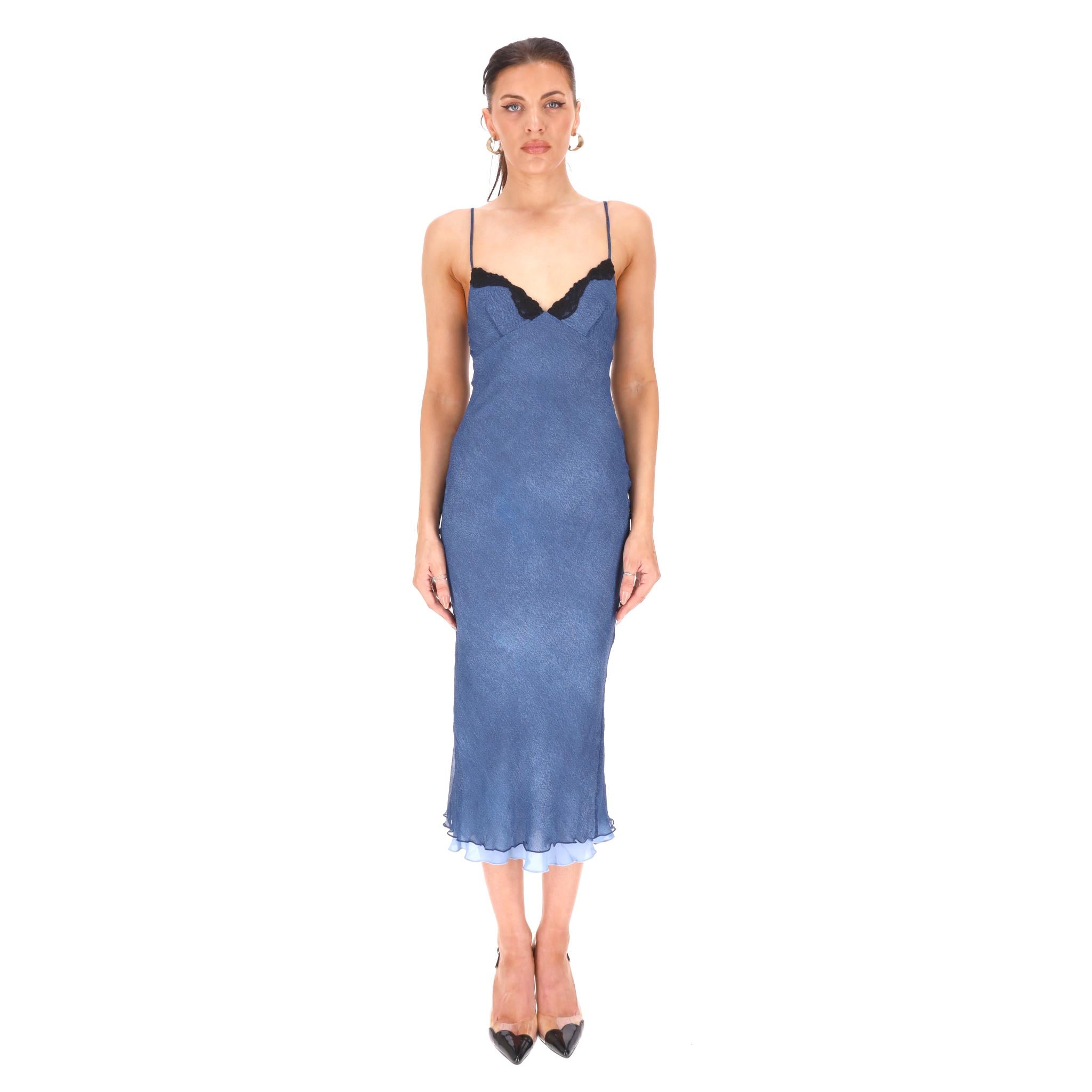 Abito slip in seta con dettaglio in pizzo di Realisation

Abito midi blu 