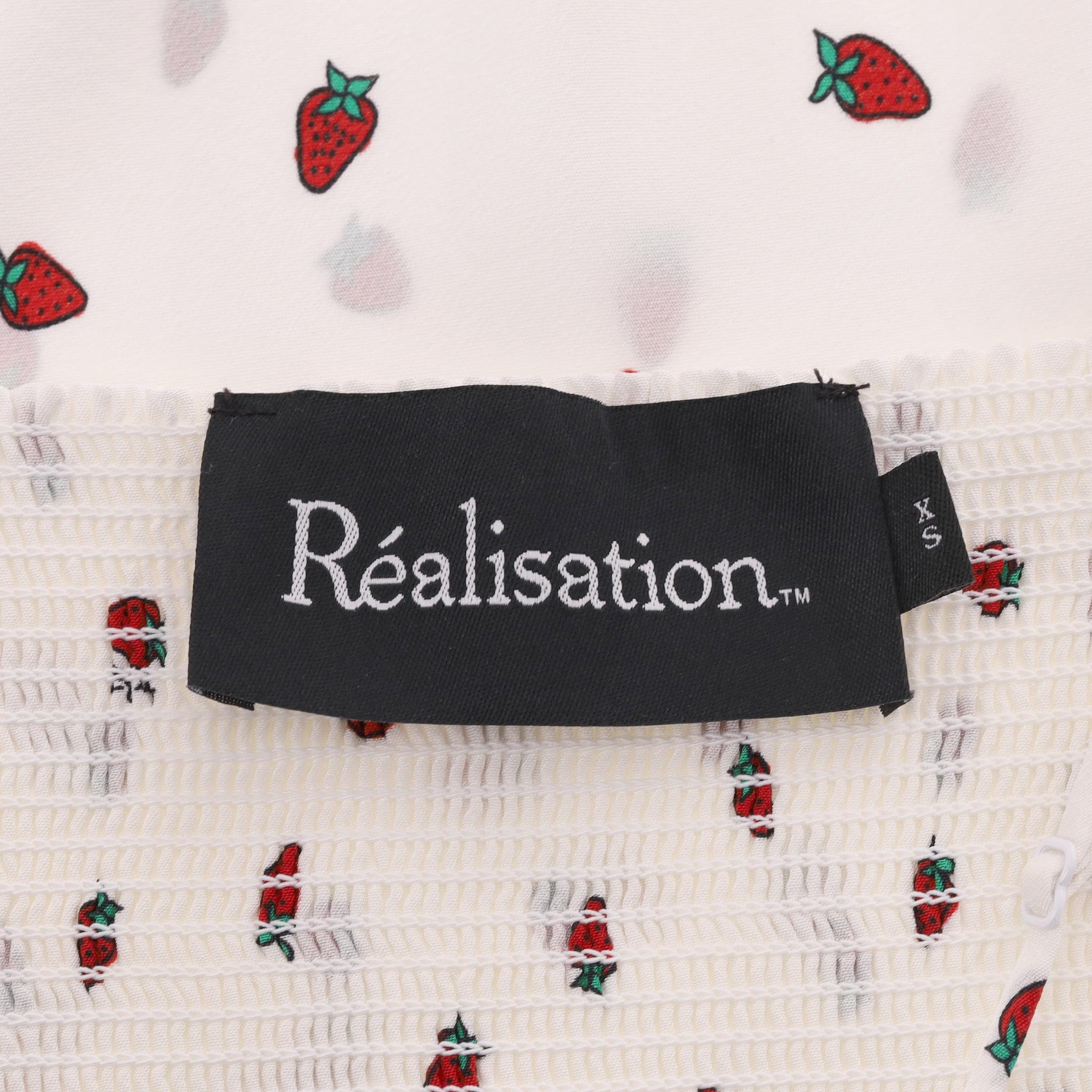Vestido de seda con estampado de fresas Realisation en venta 1