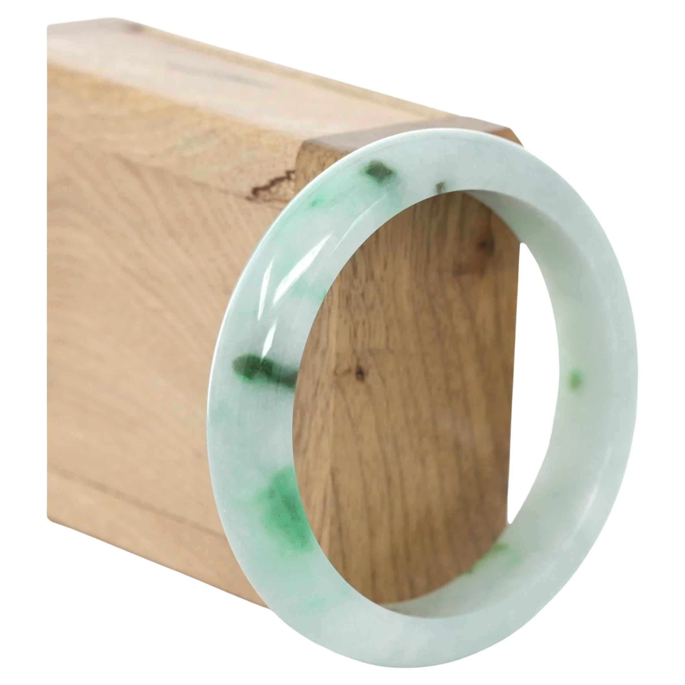 RealJade Co. Bracelet jonc « classique » en jadéite naturelle verte de57,35 mm