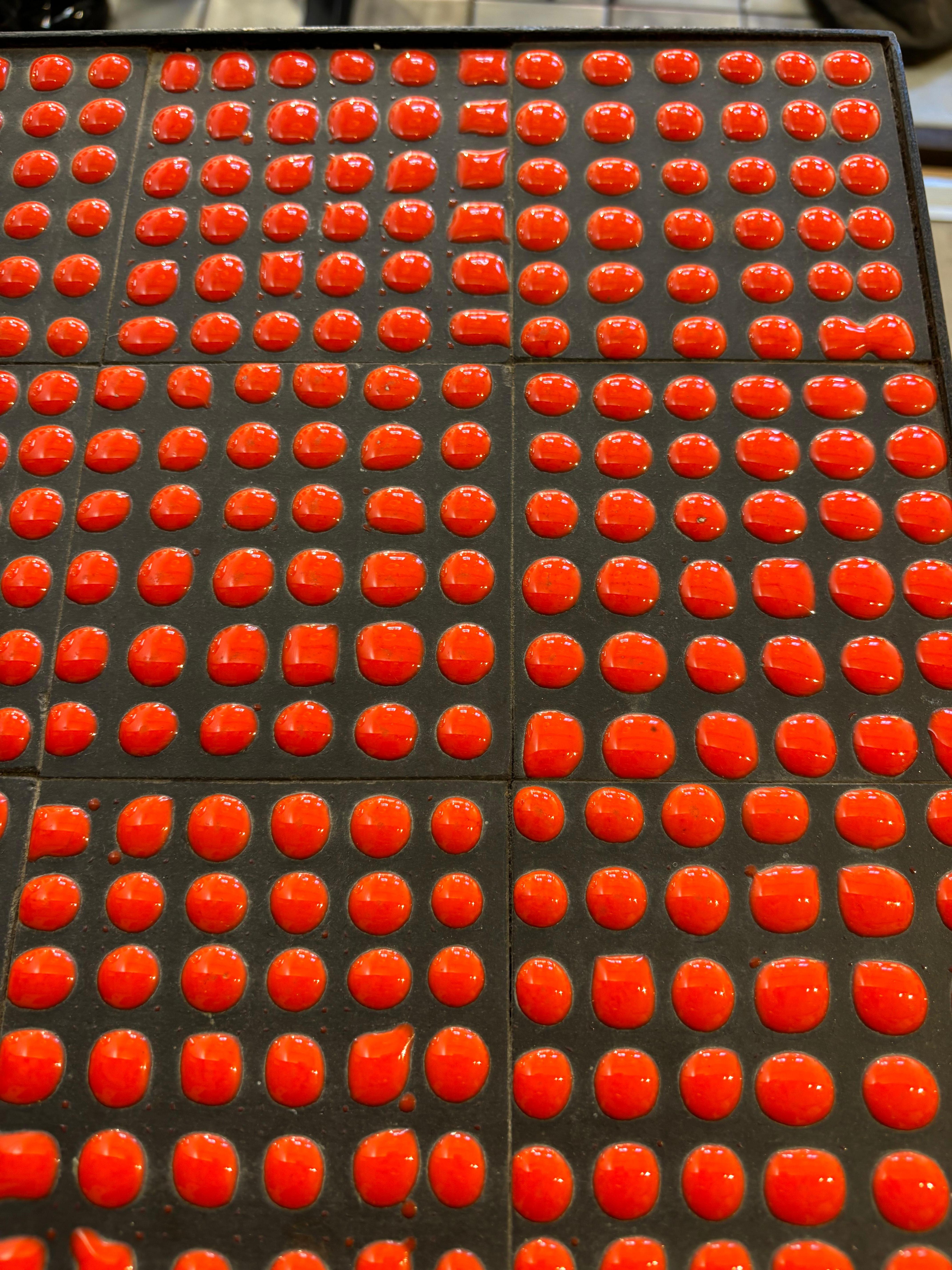 Wirklich seltene Kaffeetafel Pastille von Roger Capron im Angebot 10