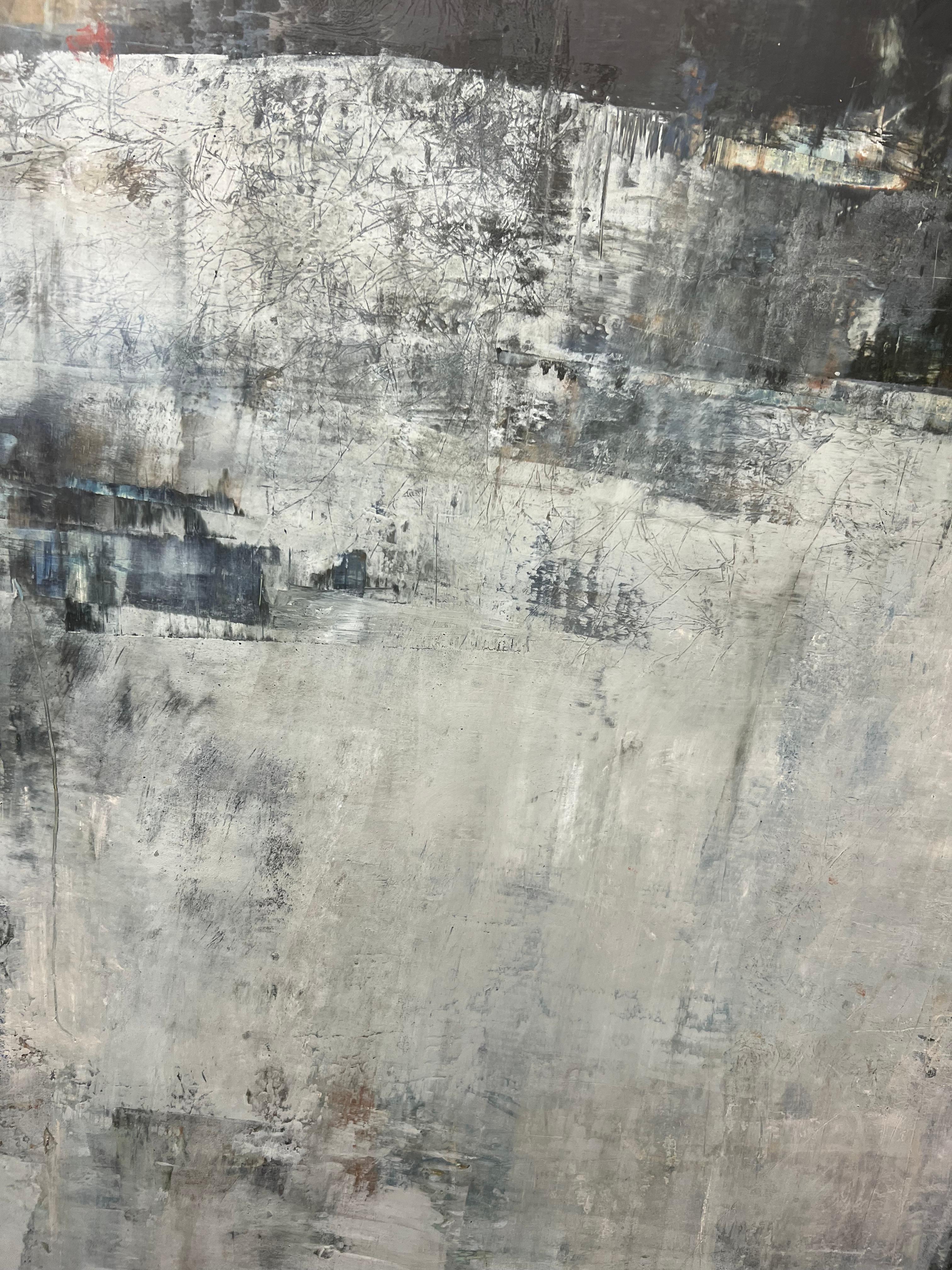 Terreno accidentado - Abstract Painting Gris de Rebecca Crowell
