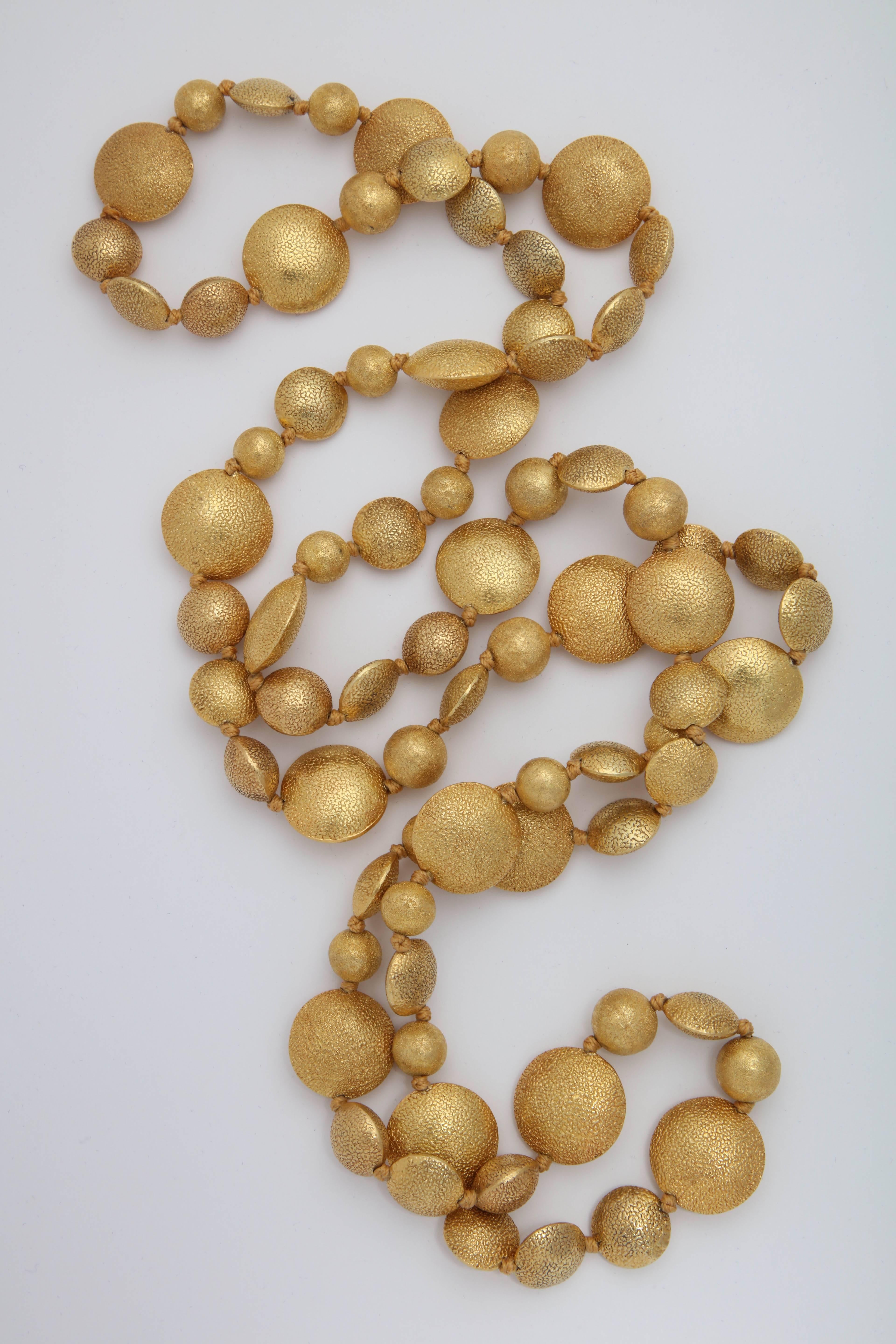Women's Rebecca Koven Gold Smartie Pants Necklace For Sale