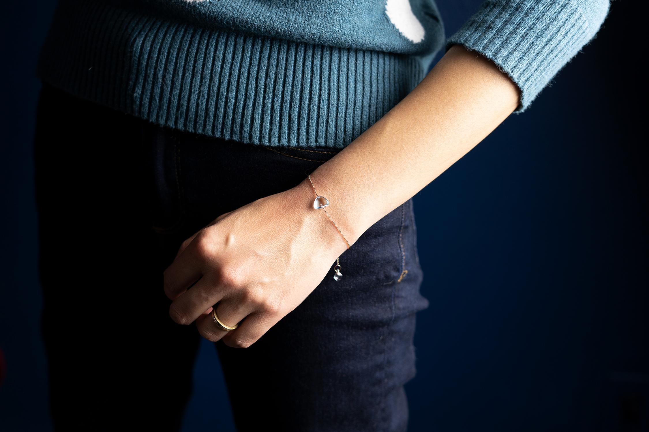 Moderniste Rebecca Li, bracelet à maillons en cristal, or rose 18 carats, topaze bleue et cristal en vente