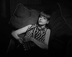 « Laura #1 » (2016) par Rebecca Mason Adams, peinture photoréaliste originale du B&W