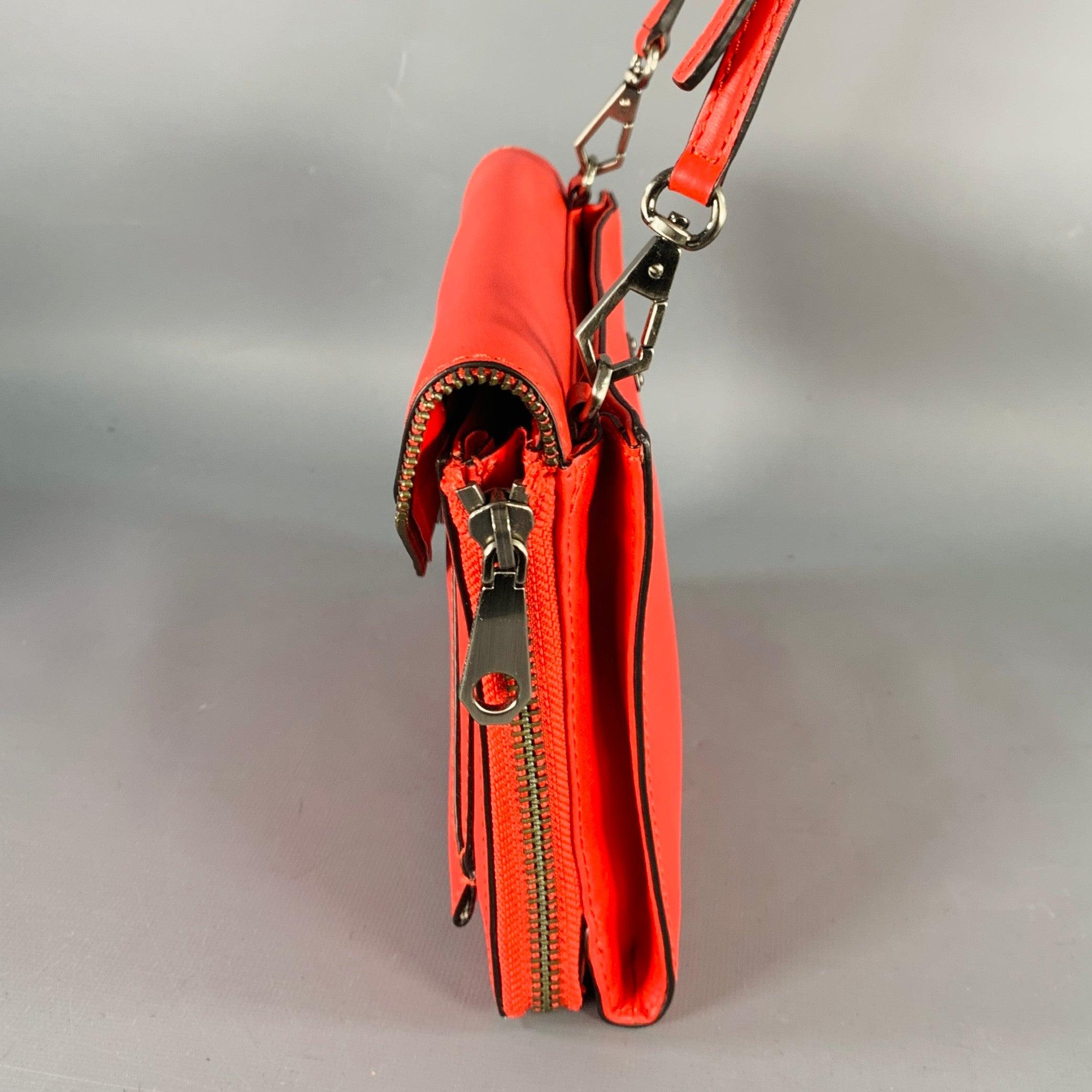 REBECCA MINKOFF Bolso cruzado de piel roja con solapa en venta 1