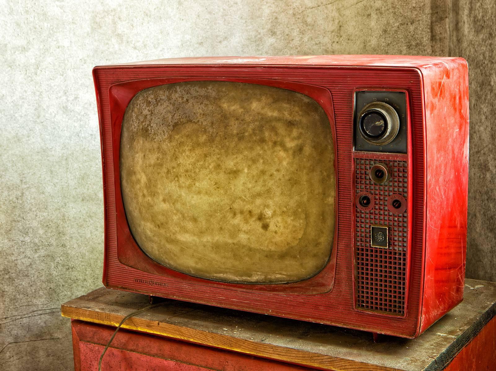 Rebecca Skinner Still-Life Photograph - "Aged #2", contemporary, television, vintage, red, color photograph, metal print