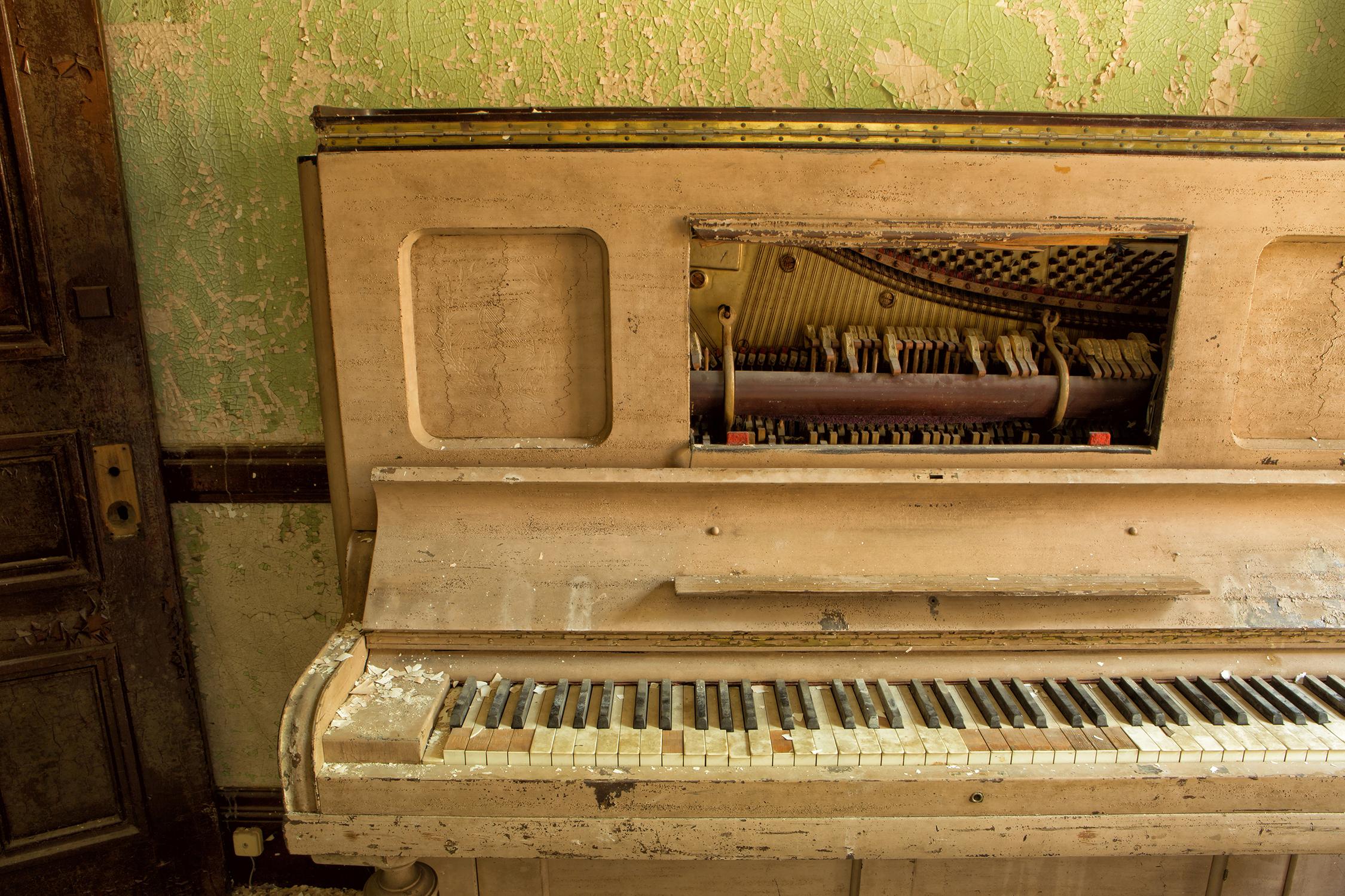 Rebecca Skinner Color Photograph - "Circumstance", color photograph, piano, abandoned, peach, green, metal print