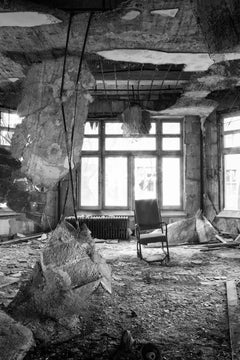 "Sculpted", black and white, interior, abandoned place, architecture, photograph