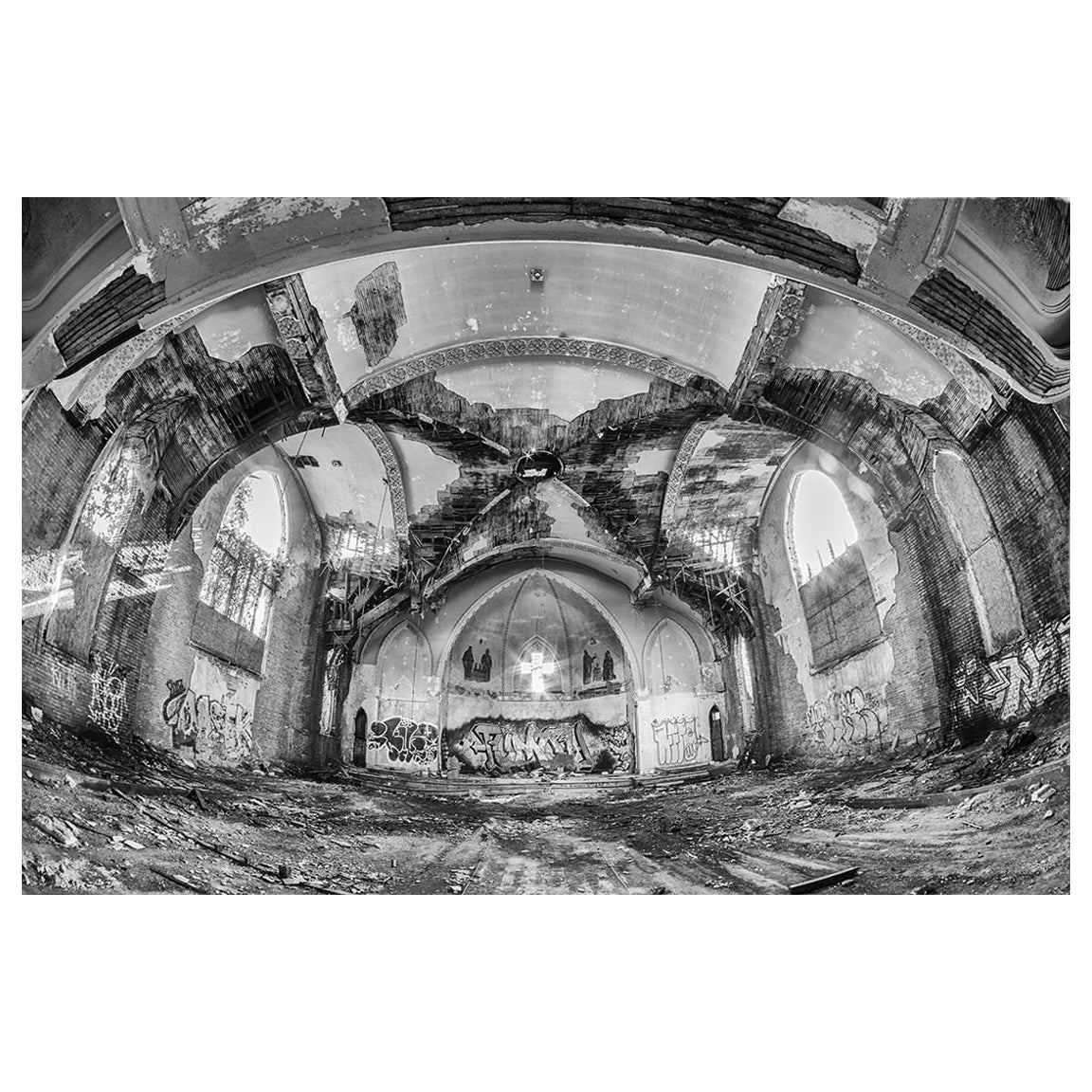 " Shine On ", contemporain, église abandonnée, noir, blanc, photographie, 2016.