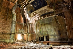 "Palace", Contemporary, Abandoned Theater, Indiana, Farbfotografie, 2018