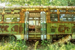 « Rolley Car #3309 », photo en couleur, paysage, vert, abandonné, transport