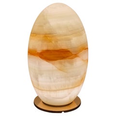 Wiedergeburt, grüne Onyx-Lichtskulptur von Giulia Archimede