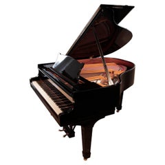 Rebuilt Steinway Modell S Baby Grand Piano, schwarz glänzender Schrank mit Spatenbeinen