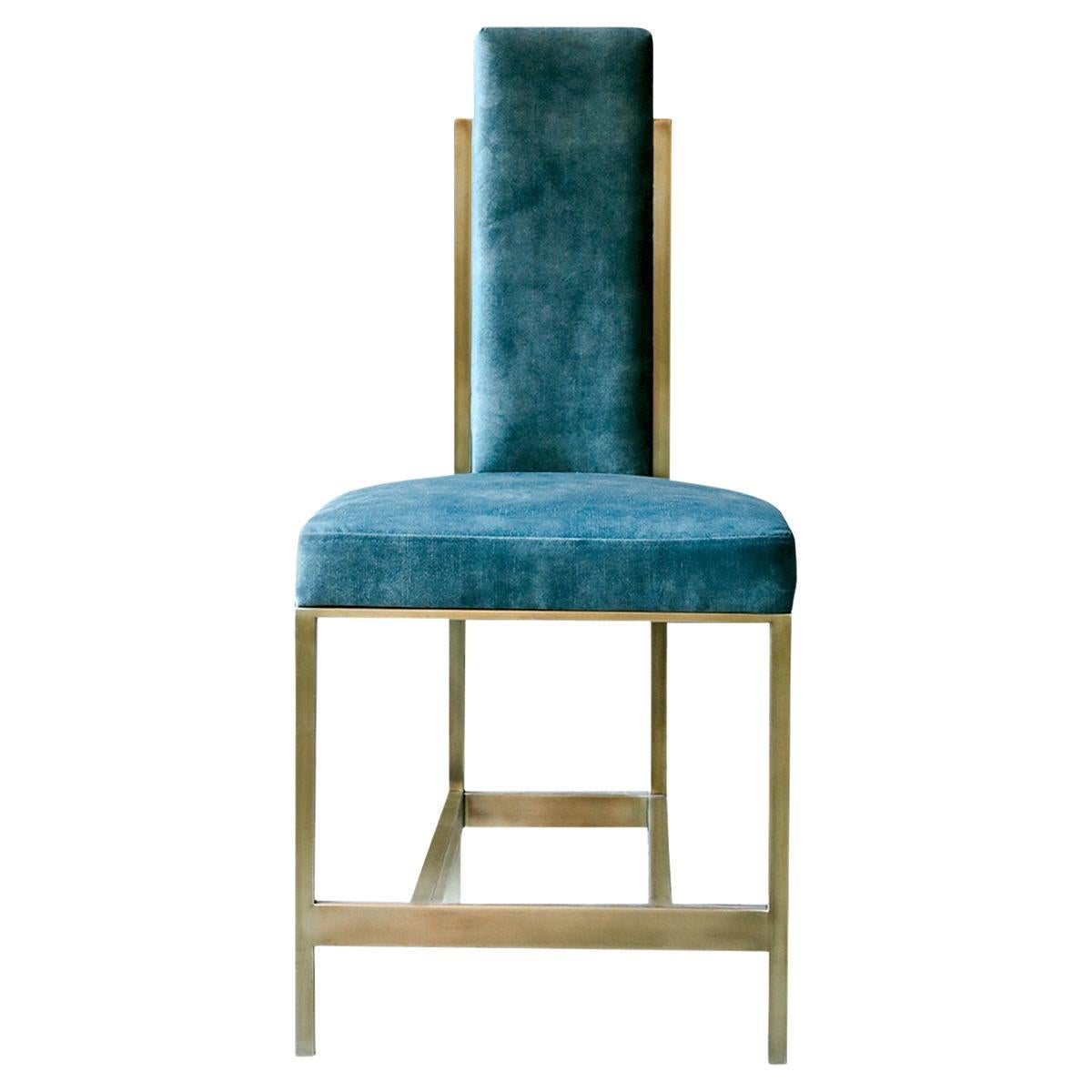 Recalled Messing Blauer Samt-Stuhl im Angebot