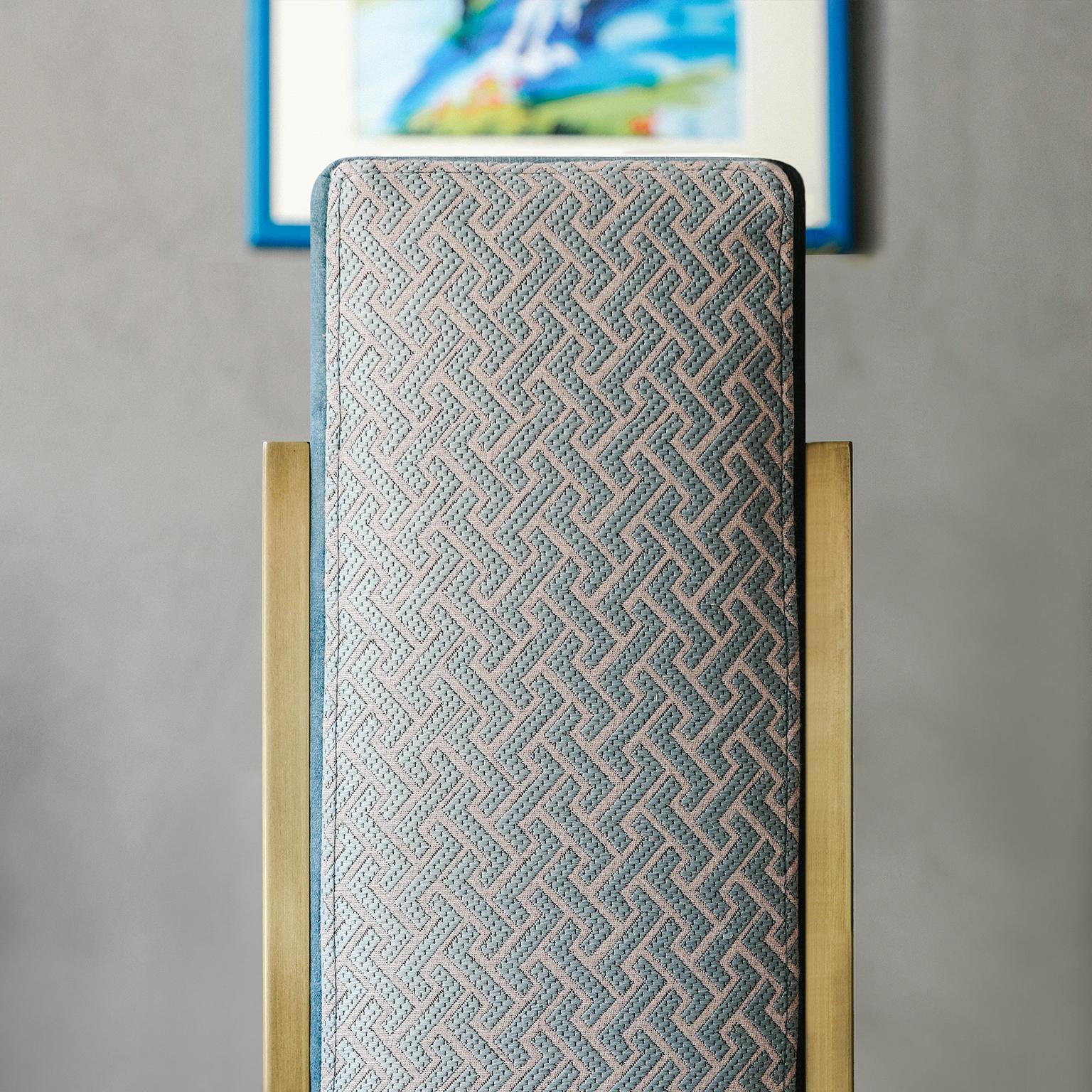 Sedia in velluto blu d'ottone richiamata 'Set di 8' In condizioni Nuovo in vendita a İSTANBUL, TR