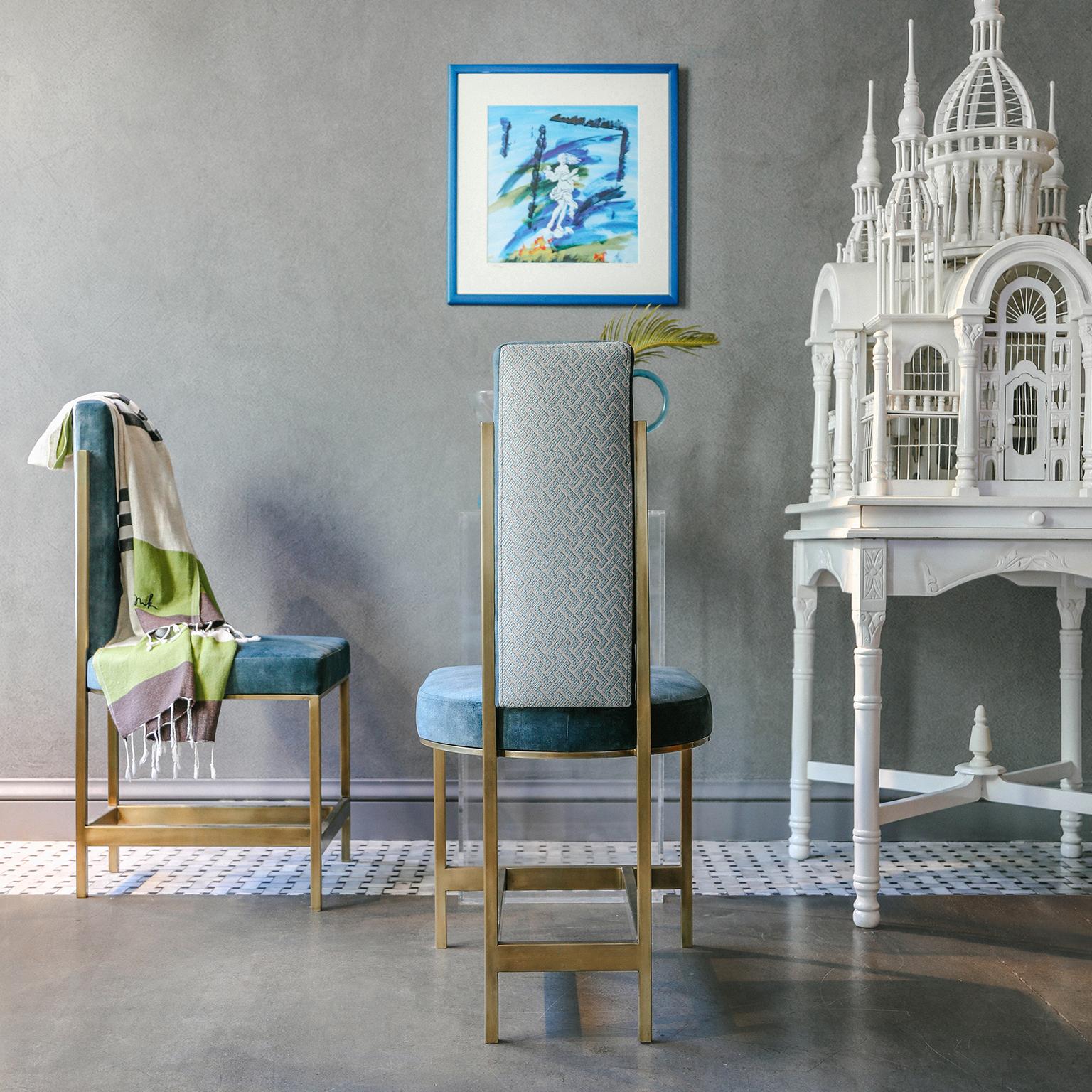 **LEAD TIME 5 WEEKS**

The recalled blue chair brings out your resonance for antiquity with its fine workmanship and aesthetic form combined with practical comfort.

Measures: Length: 17.7'' / Depth: 20.9'' / Height: 36.2'' / Seat Height: