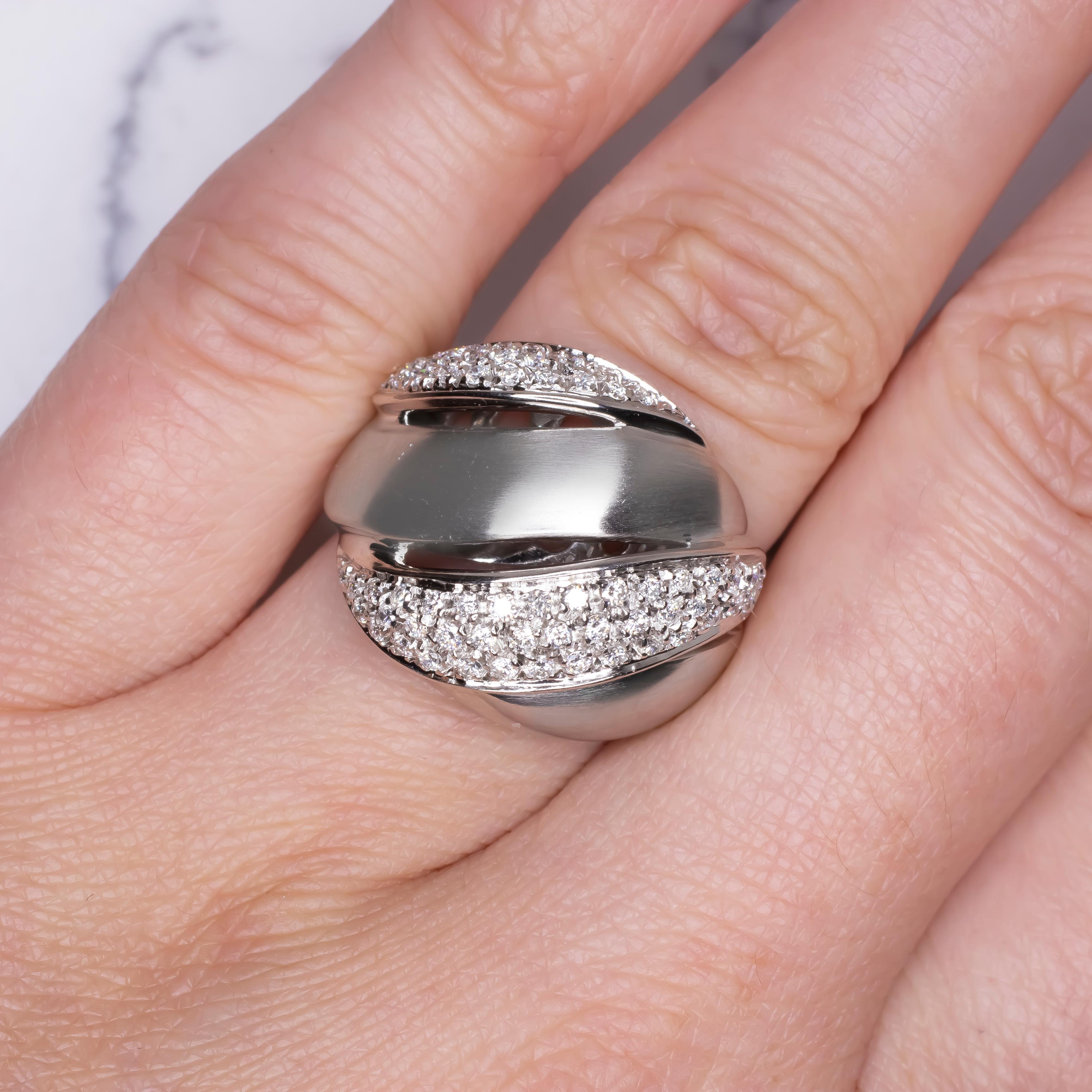 Recarlo 18 Carat White Gold Band Ring Round Brilliant Cut Diamond Ring For Sale 2