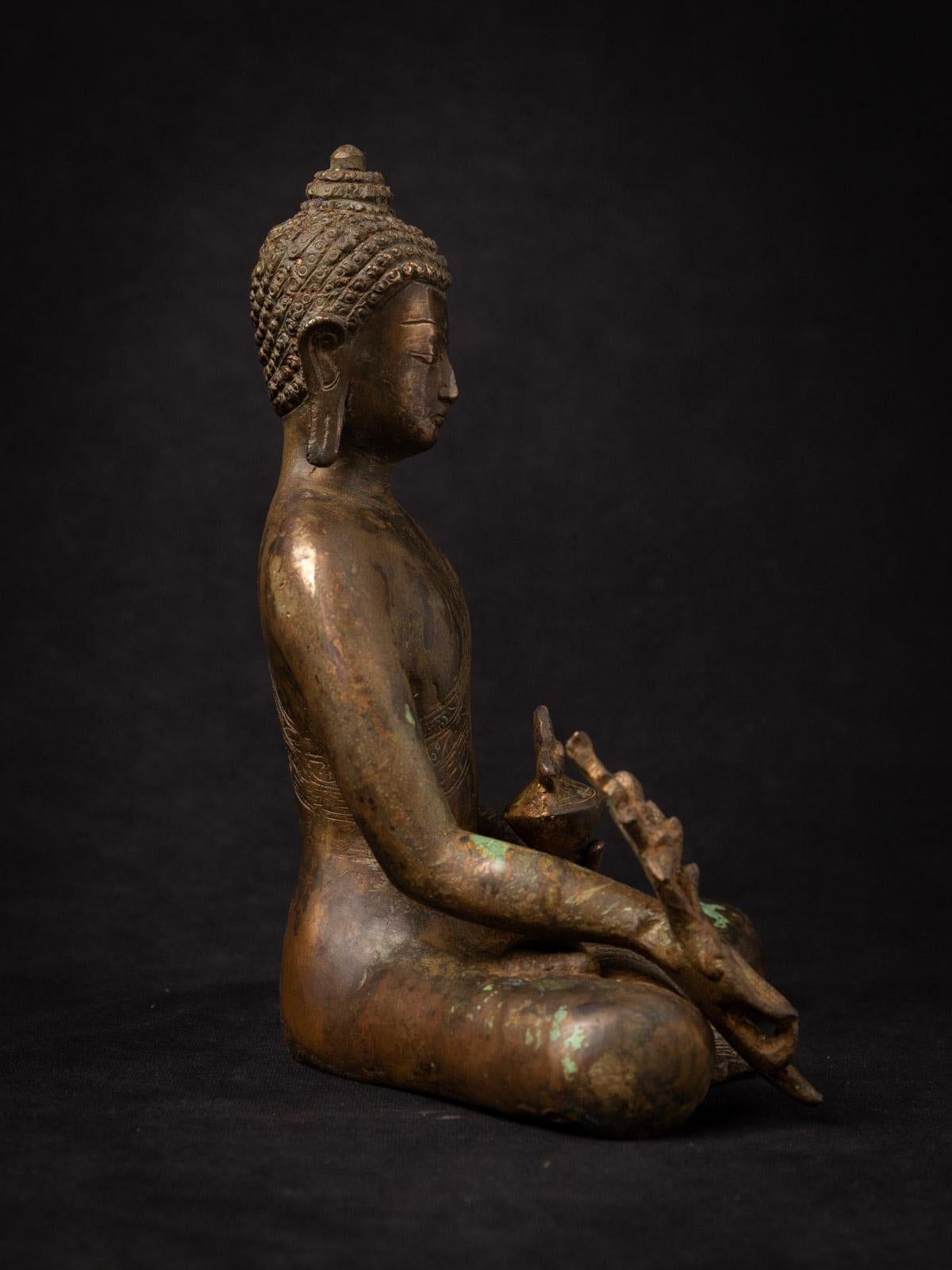 Recently made Bronze Nepali Medicine Buddha from Nepal - OriginalBuddhas In Good Condition In DEVENTER, NL
