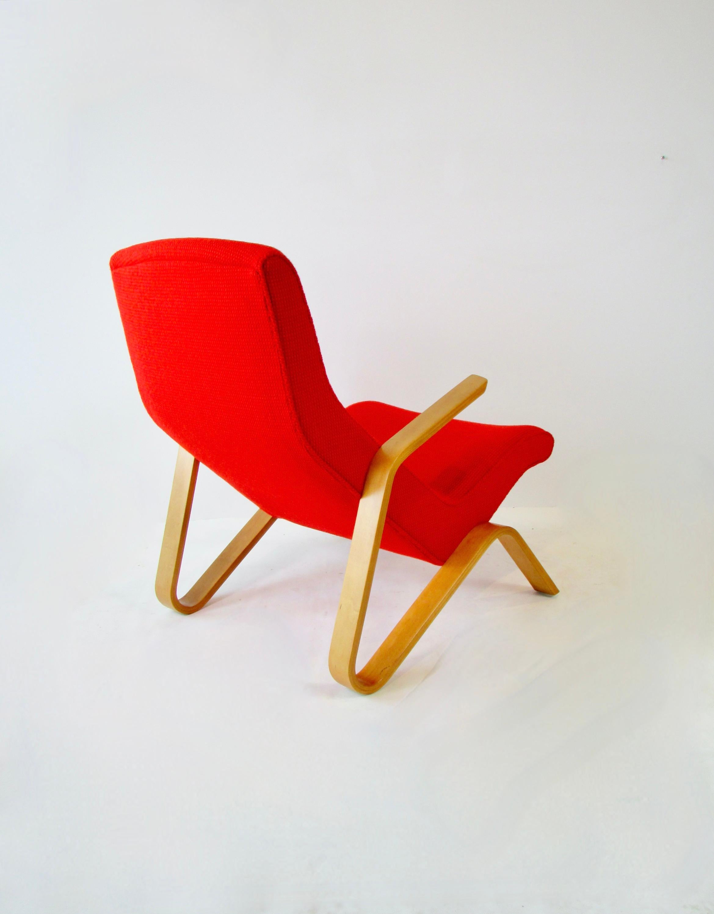 Lacquered Recently Restored Eero Saarinen for Knoll Model 61 Grasshopper Lounge Chair For Sale