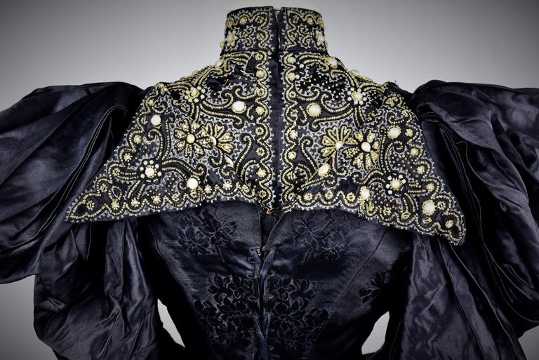 Reception Dress in black silk Damask & Mutton Sleeves - French Circa 1895 For Sale 11
