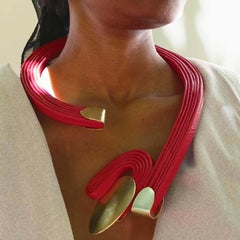 Collier « Reclaim » en laiton et cuir par Xita